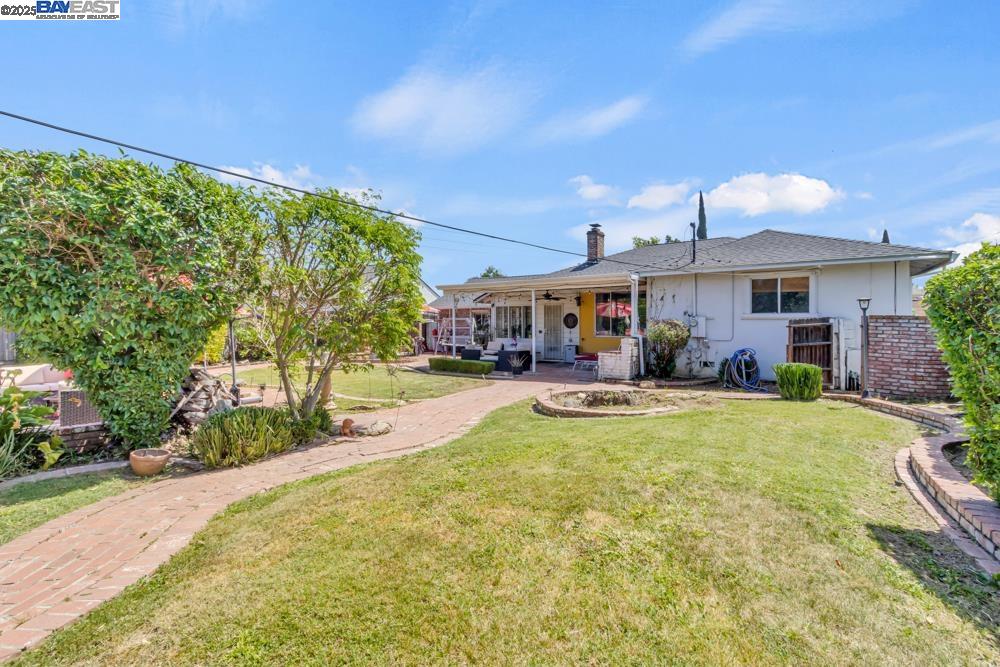 Detail Gallery Image 24 of 35 For 4705 B Pkwy, Sacramento,  CA 95823 - 3 Beds | 2 Baths