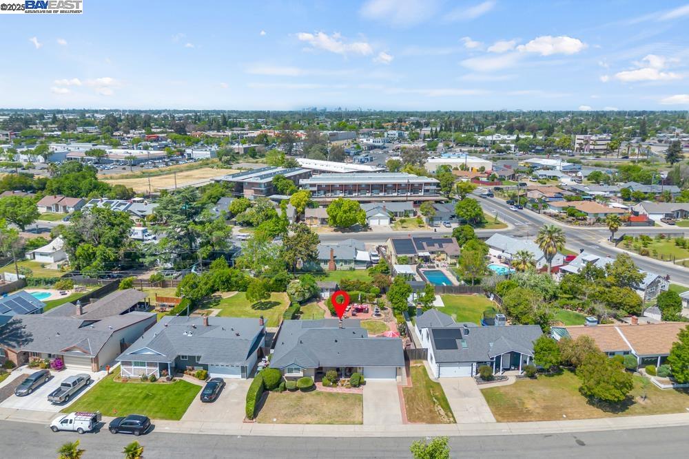 Detail Gallery Image 30 of 35 For 4705 B Pkwy, Sacramento,  CA 95823 - 3 Beds | 2 Baths