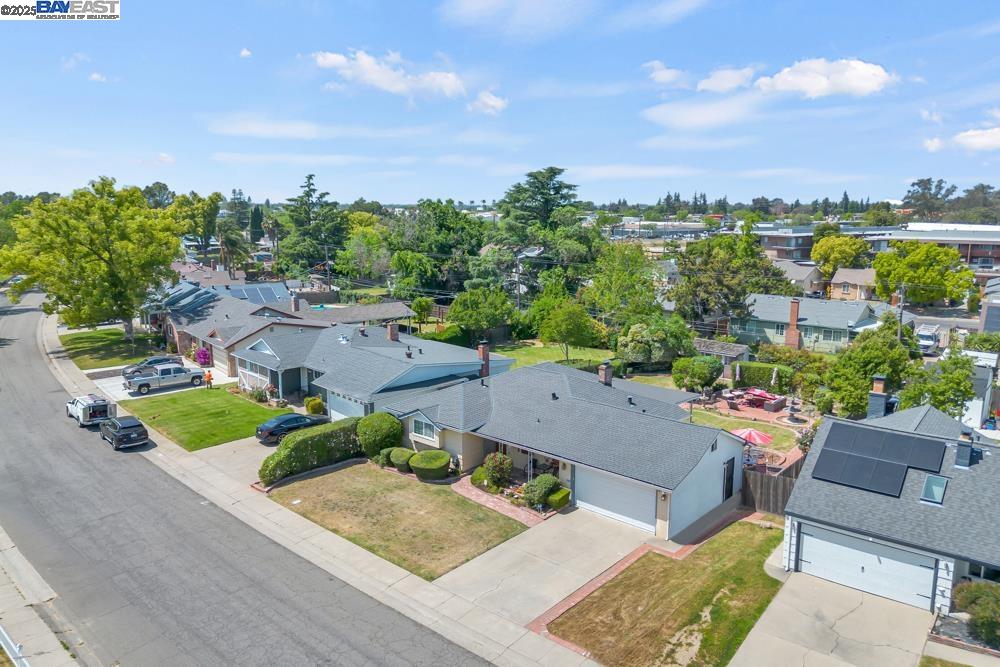 Detail Gallery Image 33 of 35 For 4705 B Pkwy, Sacramento,  CA 95823 - 3 Beds | 2 Baths