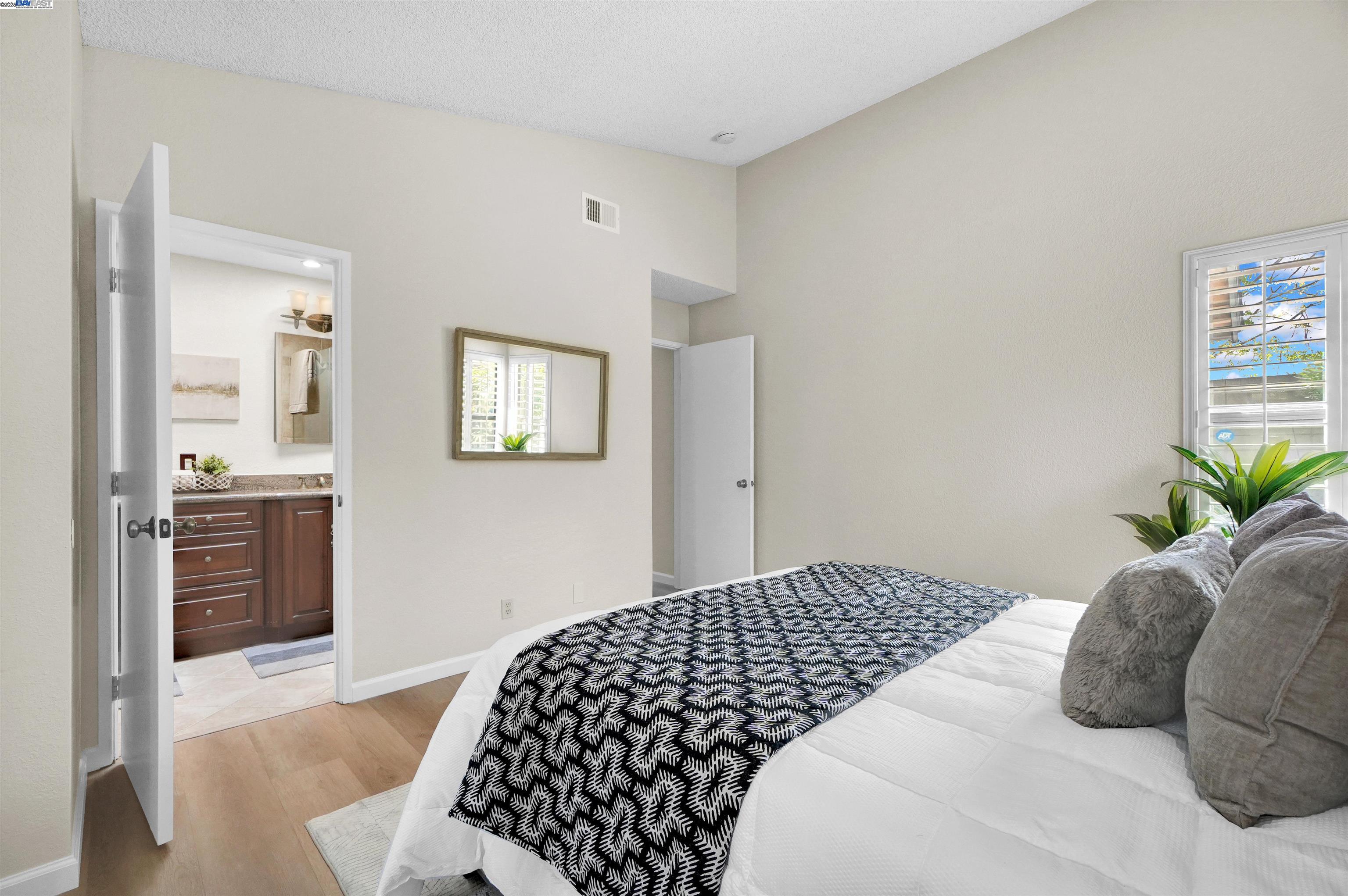 Detail Gallery Image 16 of 30 For 29899 Taylor Ave, Hayward,  CA 94544 - 3 Beds | 2 Baths