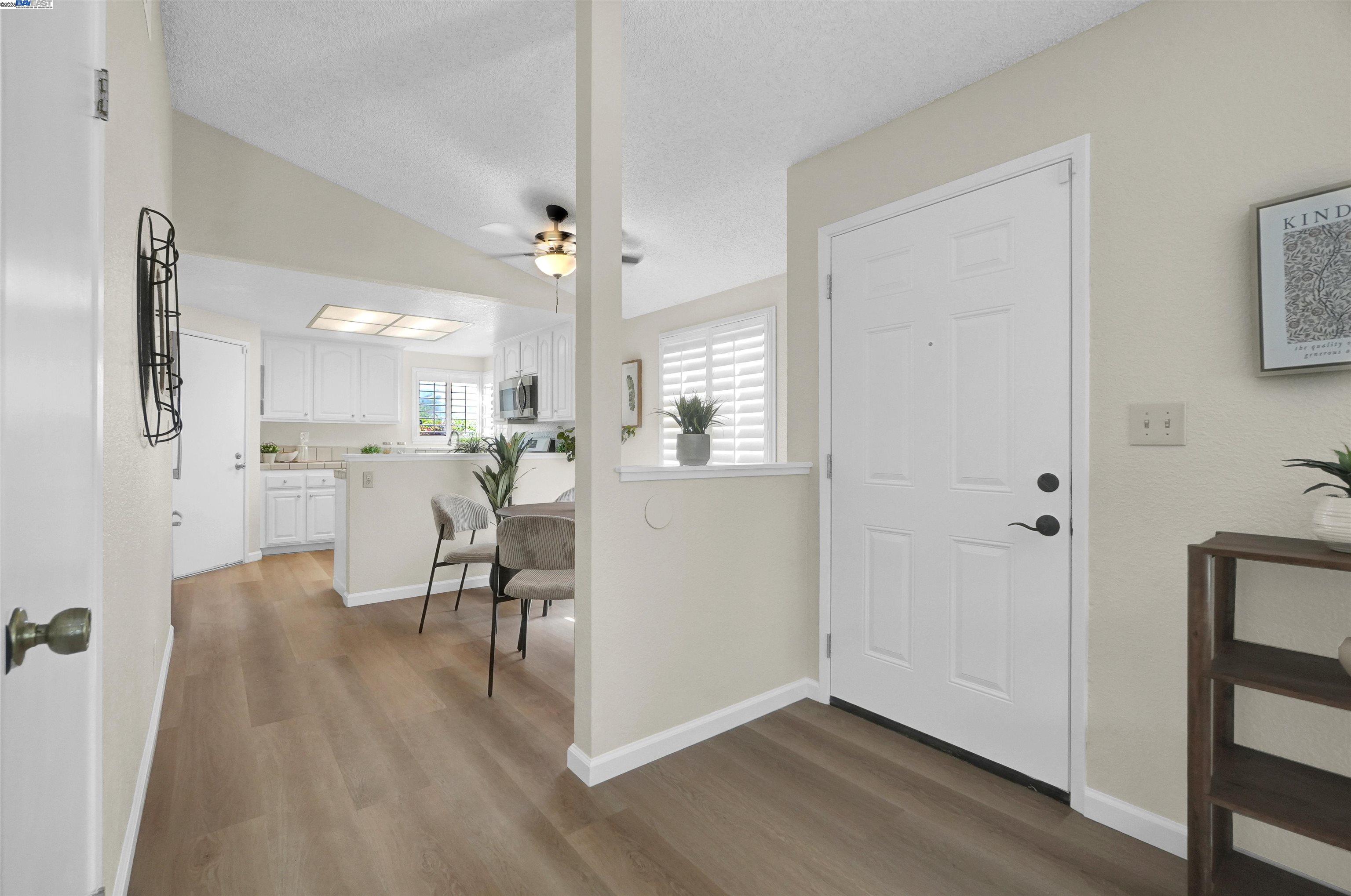 Detail Gallery Image 8 of 30 For 29899 Taylor Ave, Hayward,  CA 94544 - 3 Beds | 2 Baths