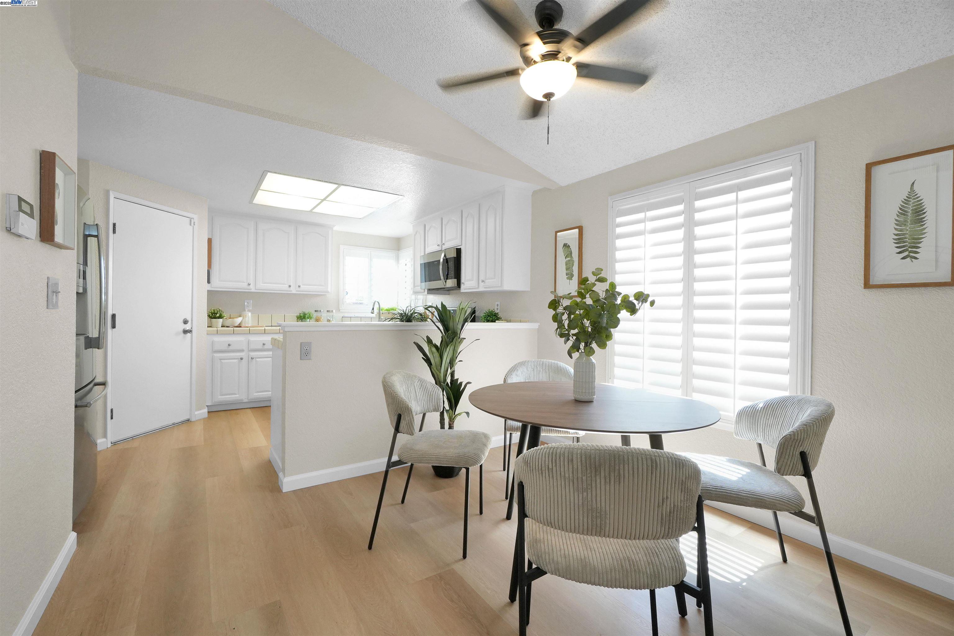 Detail Gallery Image 9 of 30 For 29899 Taylor Ave, Hayward,  CA 94544 - 3 Beds | 2 Baths