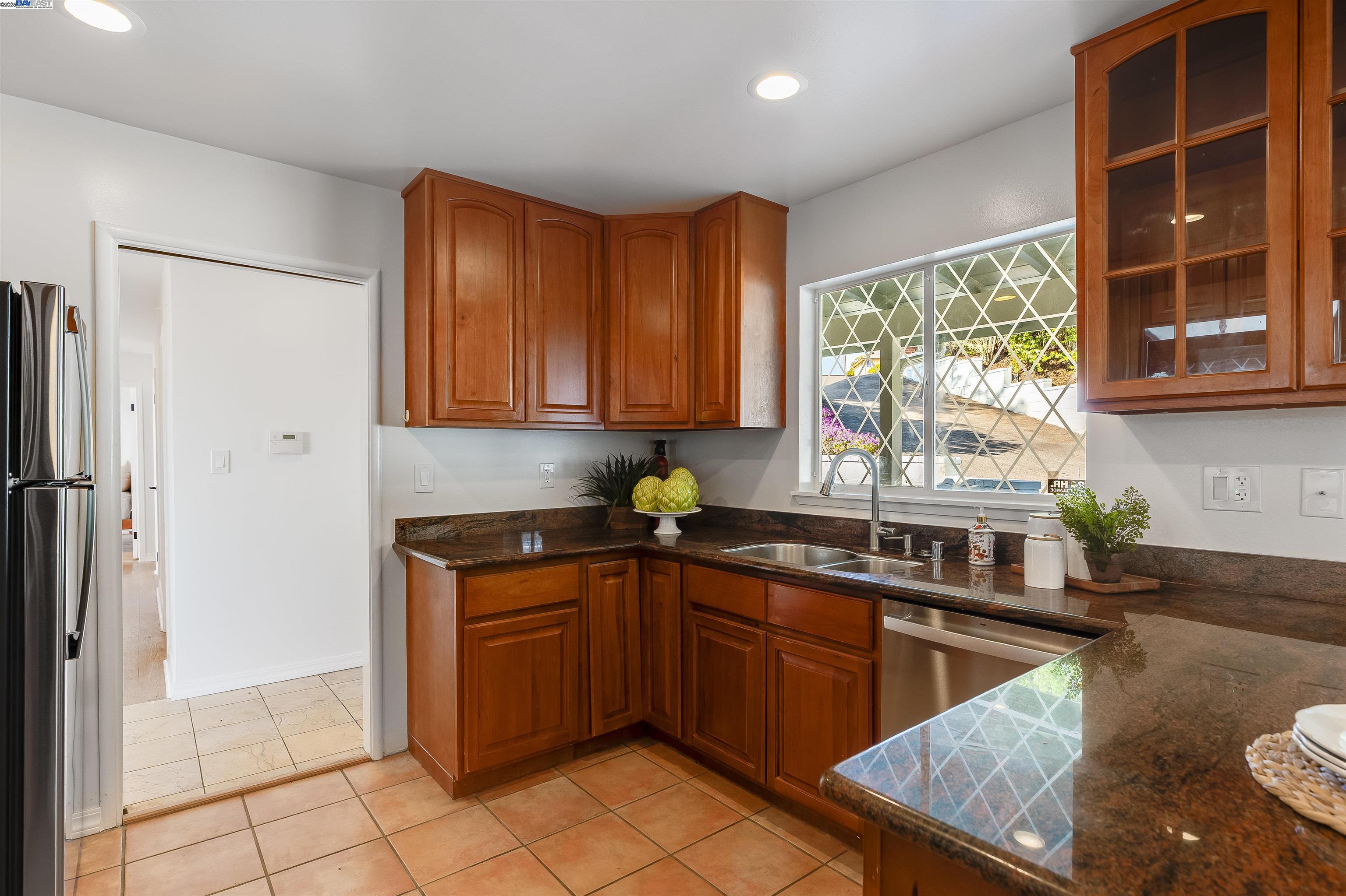 property-img