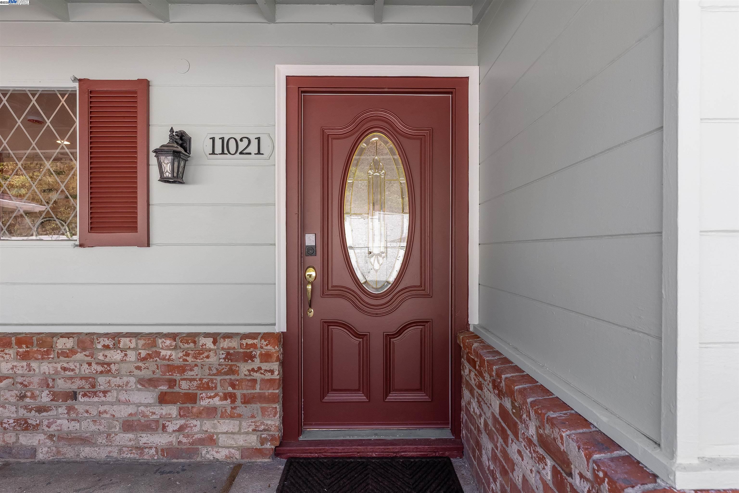 property-img