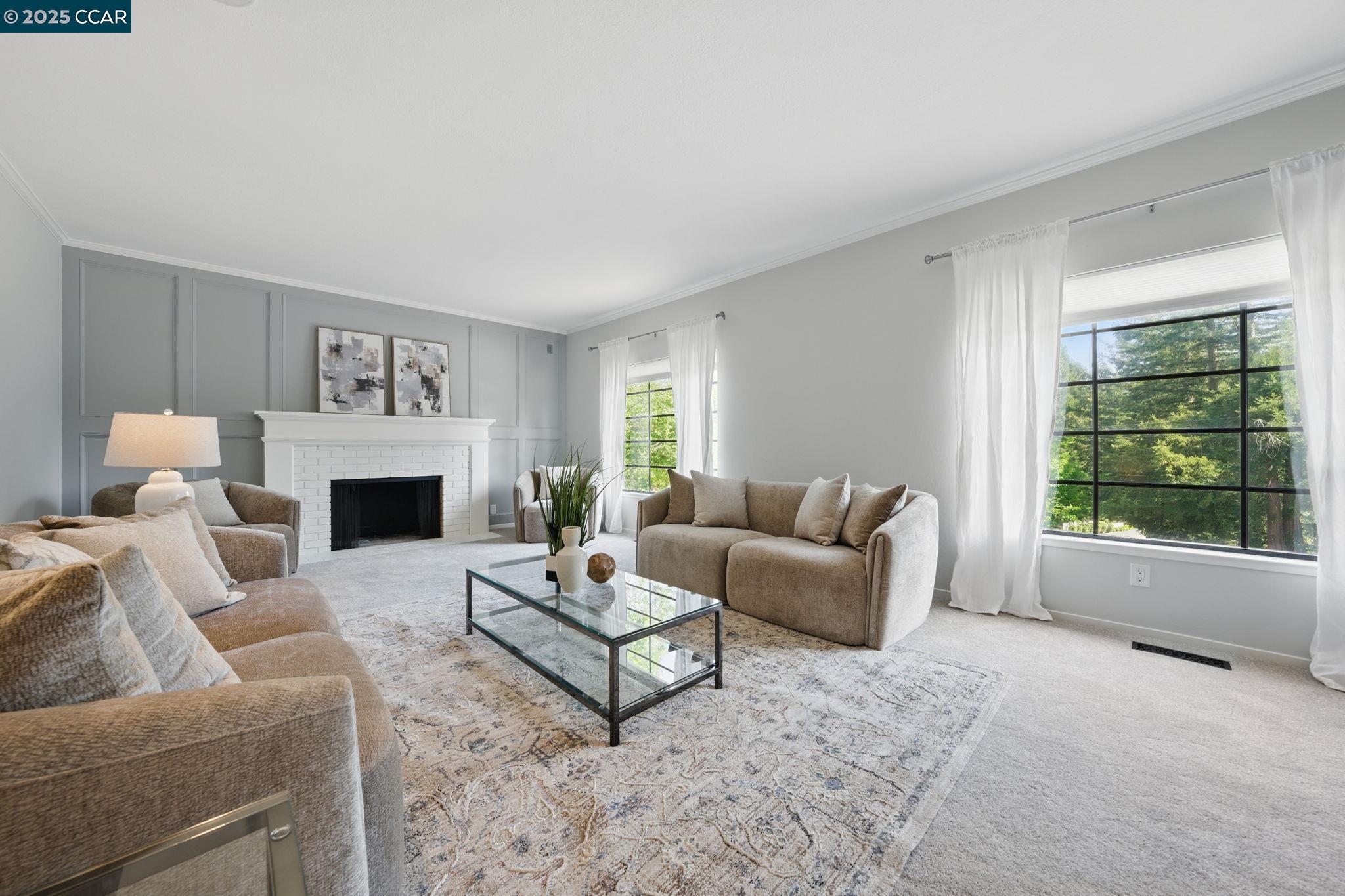 Detail Gallery Image 11 of 60 For 3938 Los Arabis Dr, Lafayette,  CA 94549 - 4 Beds | 4 Baths