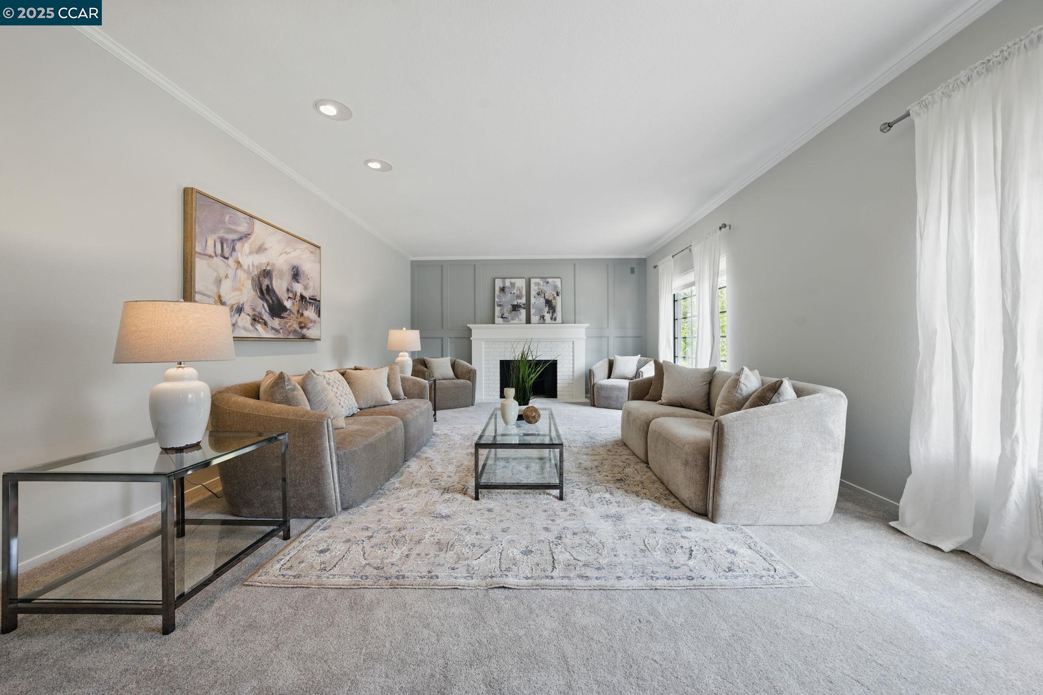 Detail Gallery Image 12 of 60 For 3938 Los Arabis Dr, Lafayette,  CA 94549 - 4 Beds | 4 Baths