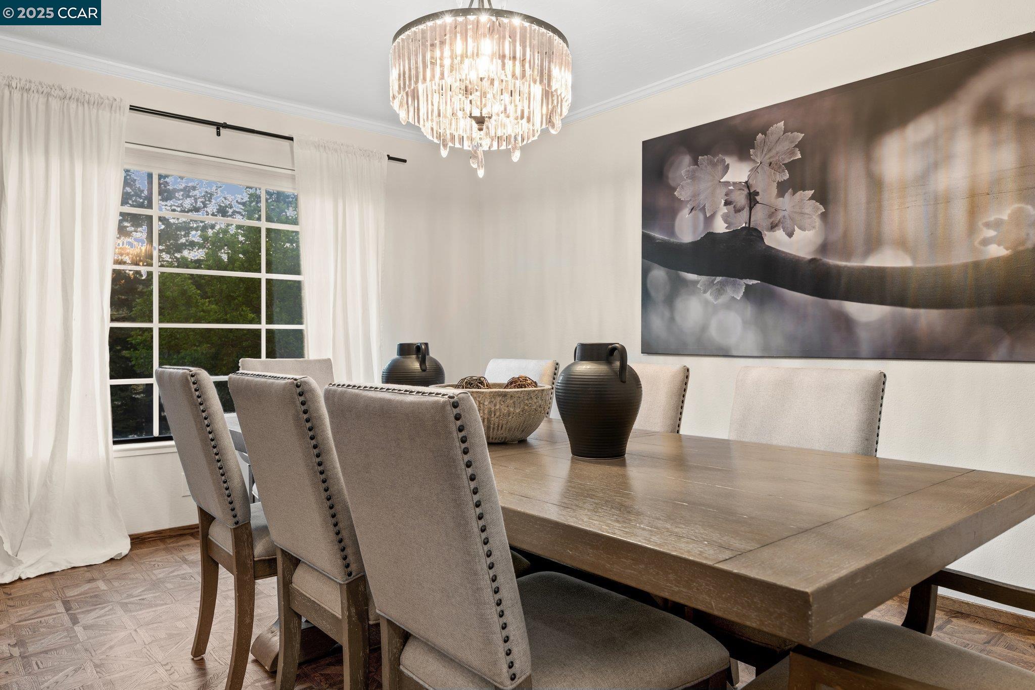 Detail Gallery Image 13 of 60 For 3938 Los Arabis Dr, Lafayette,  CA 94549 - 4 Beds | 4 Baths