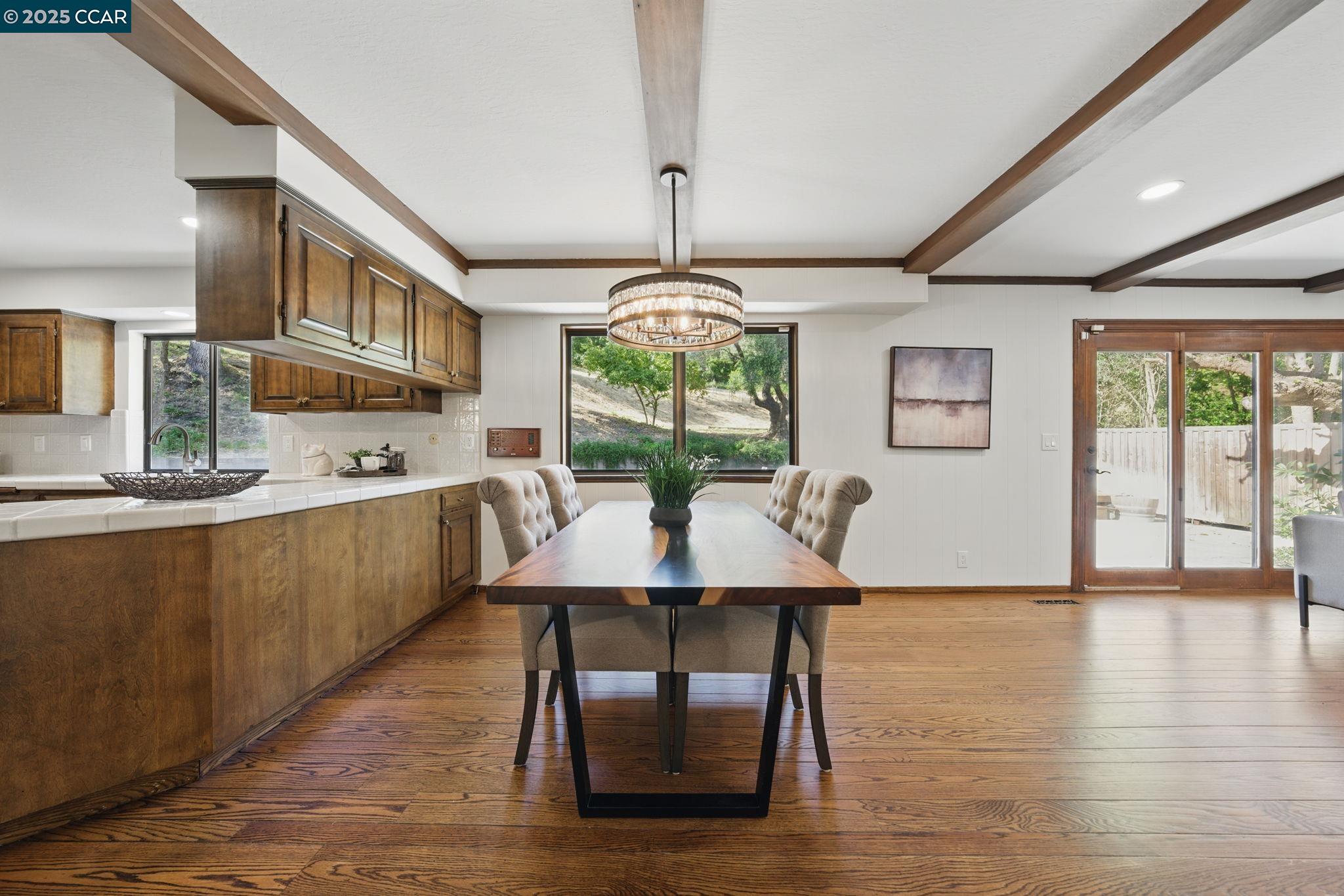 Detail Gallery Image 20 of 60 For 3938 Los Arabis Dr, Lafayette,  CA 94549 - 4 Beds | 4 Baths