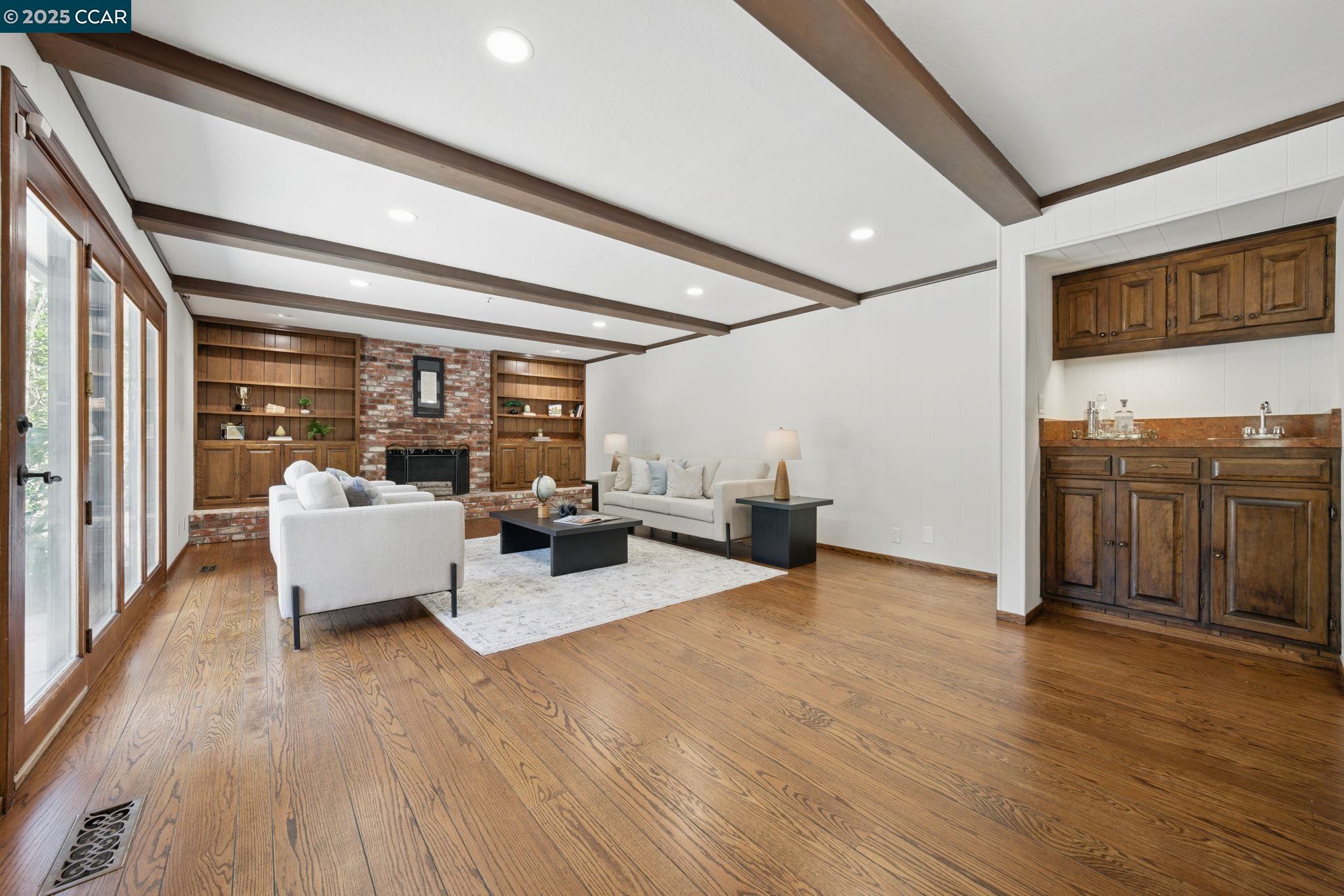 Detail Gallery Image 22 of 60 For 3938 Los Arabis Dr, Lafayette,  CA 94549 - 4 Beds | 4 Baths