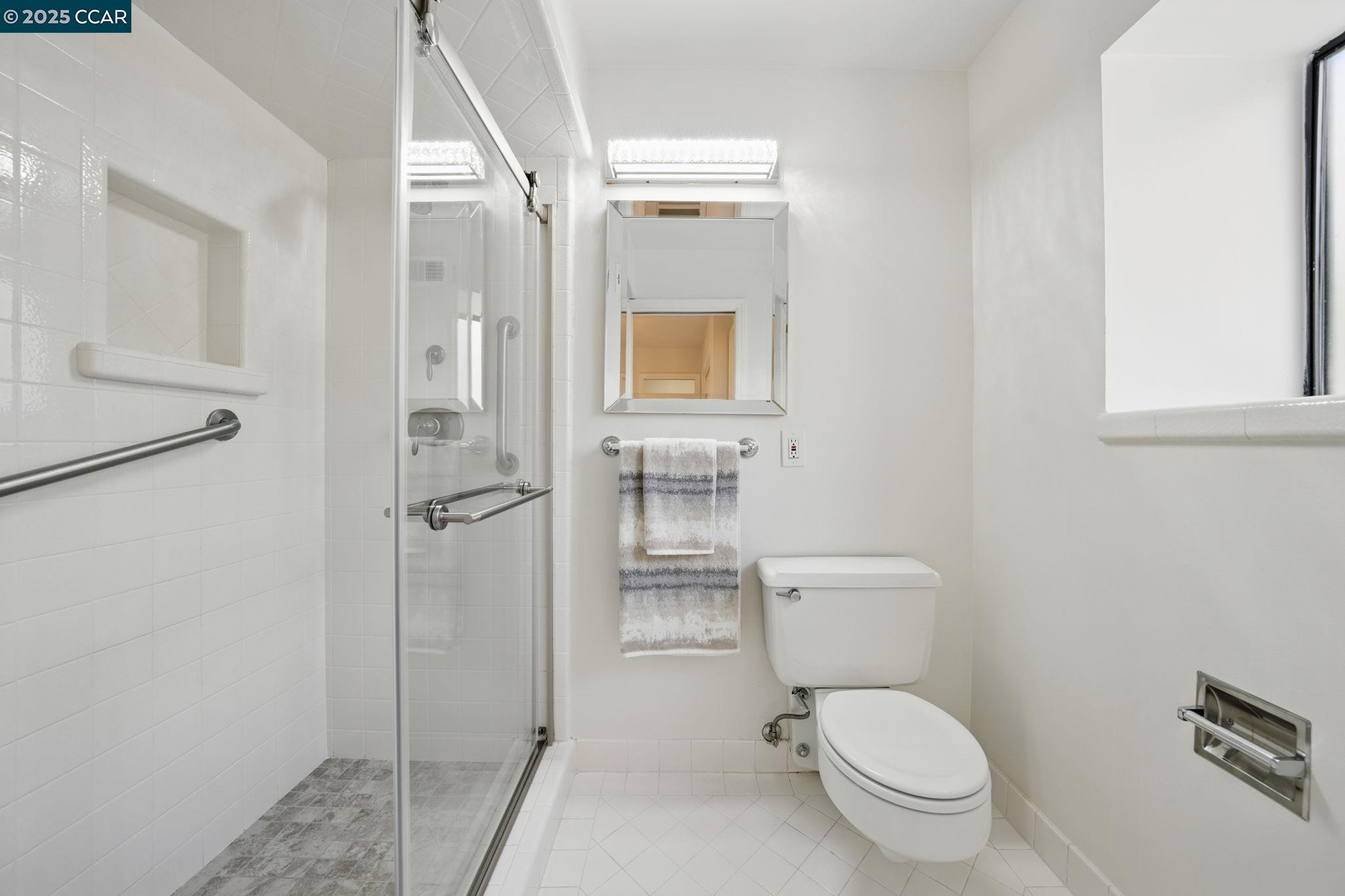 Detail Gallery Image 43 of 60 For 3938 Los Arabis Dr, Lafayette,  CA 94549 - 4 Beds | 4 Baths