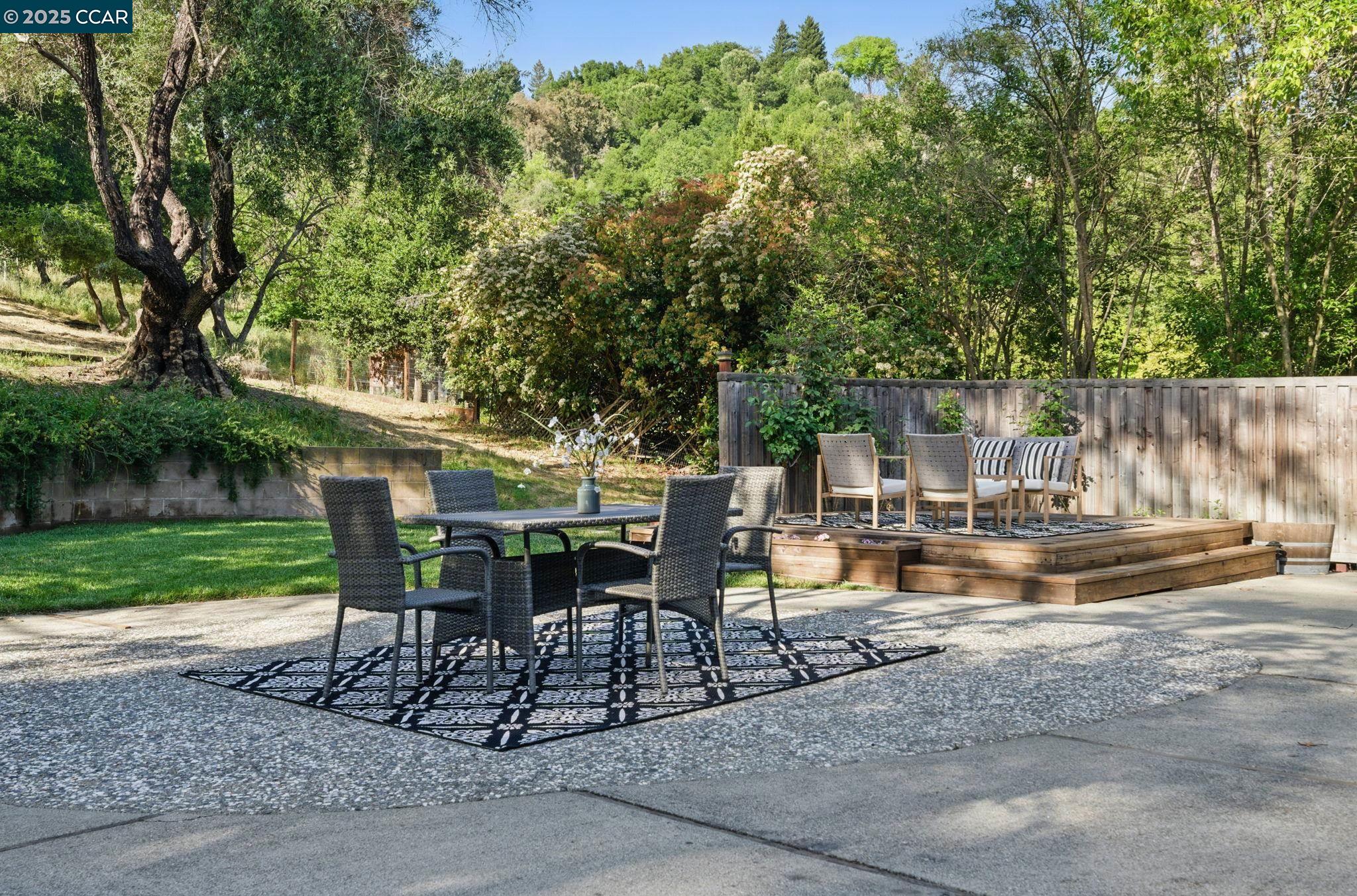 Detail Gallery Image 47 of 60 For 3938 Los Arabis Dr, Lafayette,  CA 94549 - 4 Beds | 4 Baths