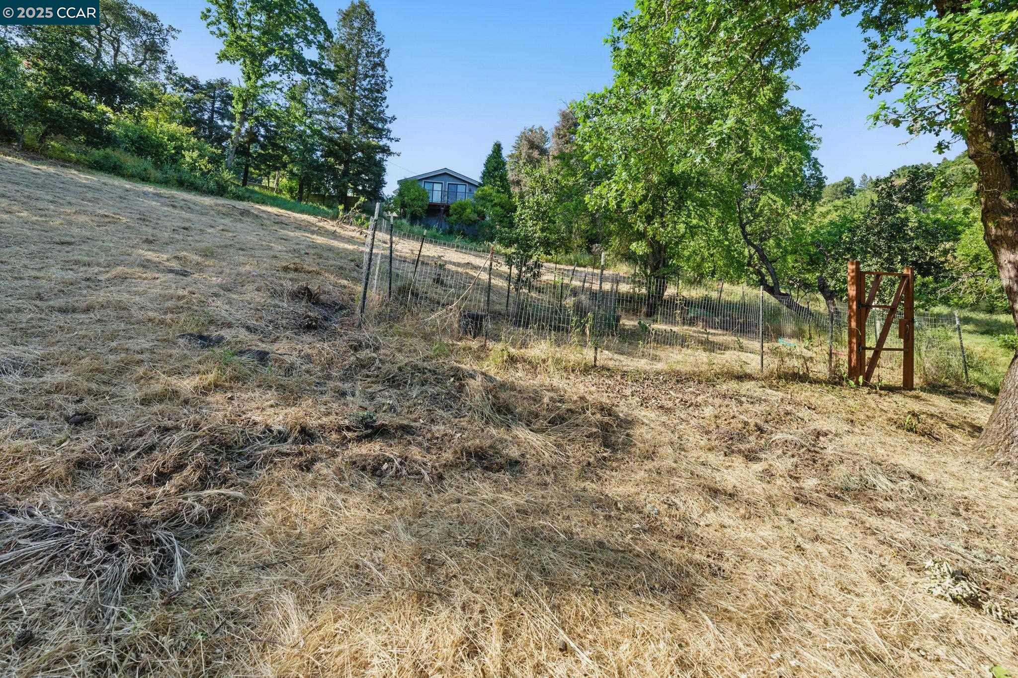 Detail Gallery Image 50 of 60 For 3938 Los Arabis Dr, Lafayette,  CA 94549 - 4 Beds | 4 Baths