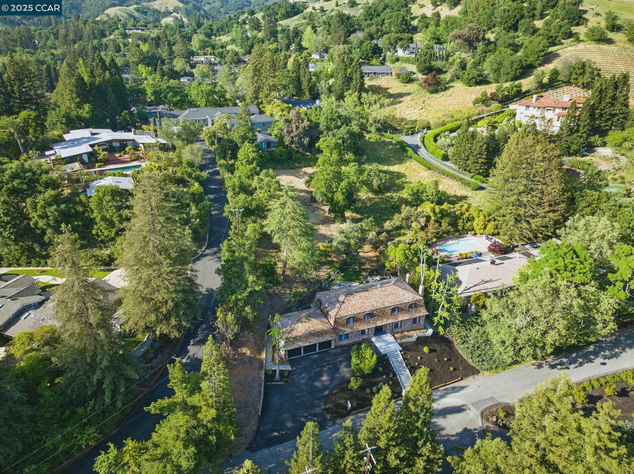 Detail Gallery Image 55 of 60 For 3938 Los Arabis Dr, Lafayette,  CA 94549 - 4 Beds | 4 Baths