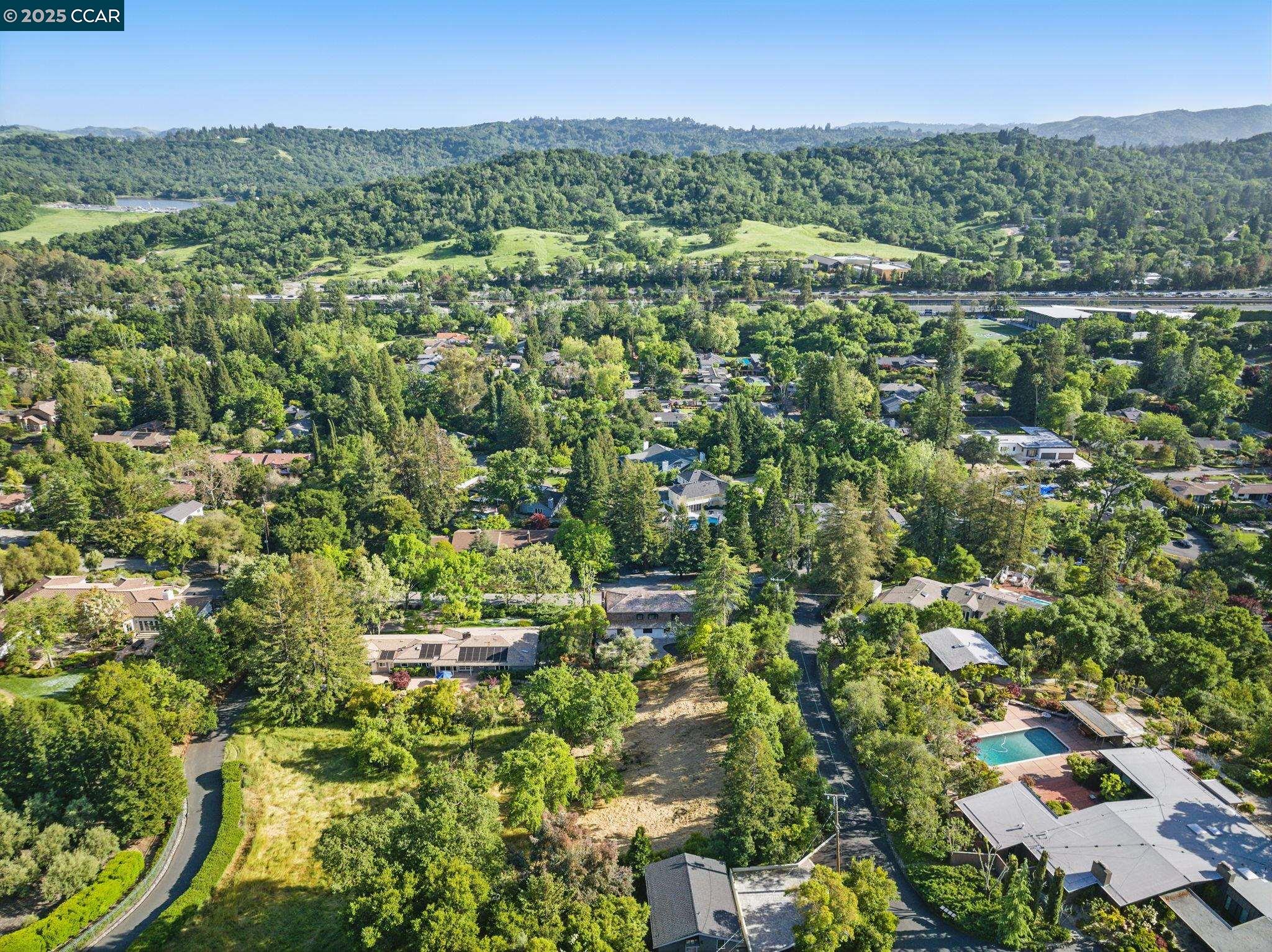 Detail Gallery Image 56 of 60 For 3938 Los Arabis Dr, Lafayette,  CA 94549 - 4 Beds | 4 Baths