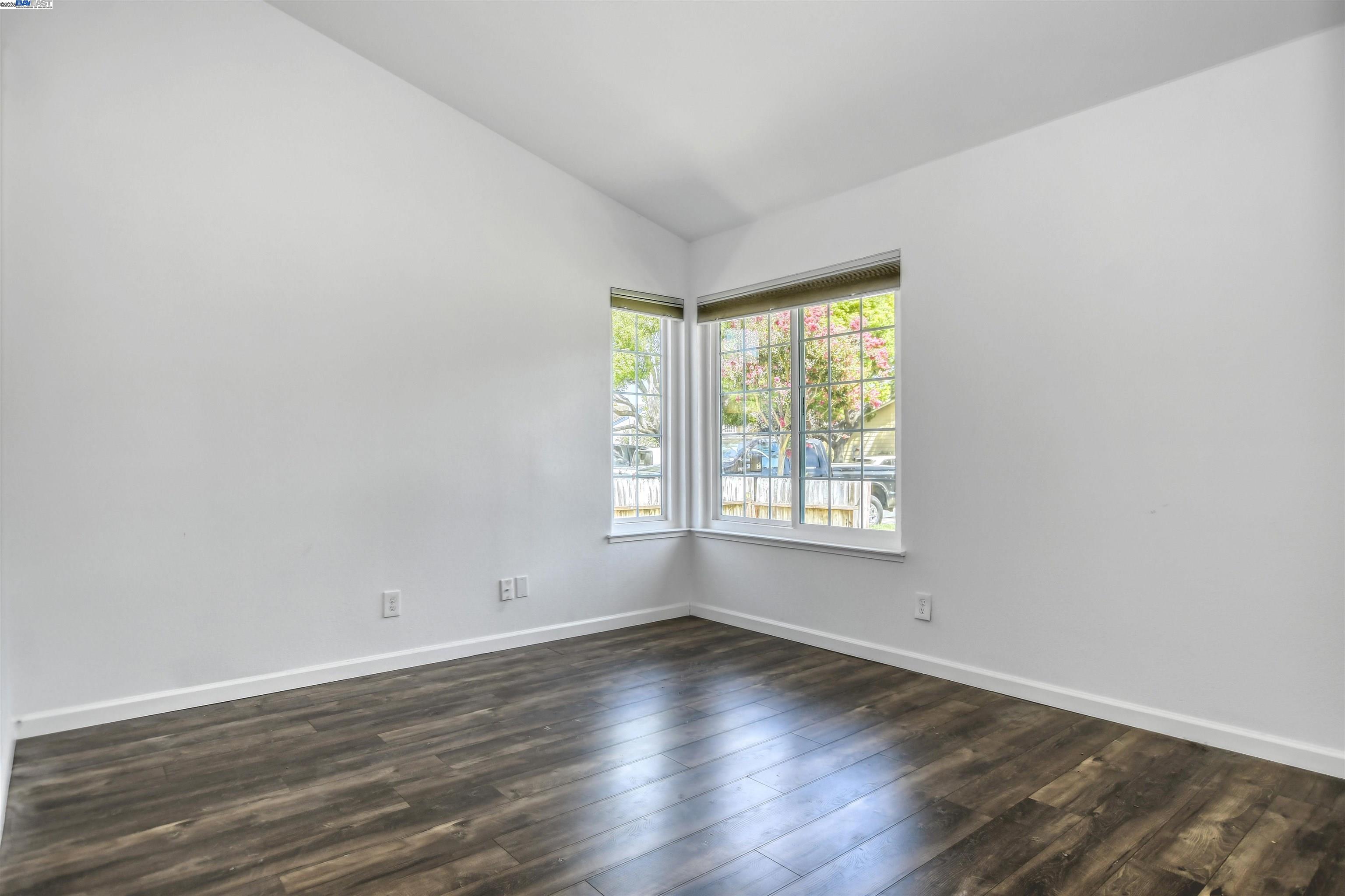 Detail Gallery Image 23 of 31 For 218 Pelican Loop, Pittsburg,  CA 94565 - 3 Beds | 2 Baths