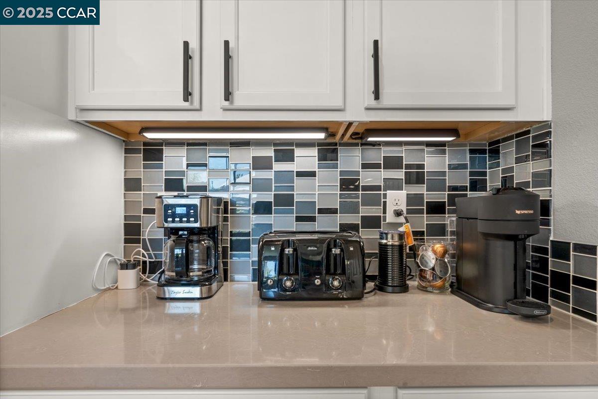 Detail Gallery Image 14 of 46 For 405 Avanti Way, Oakley,  CA 94561 - 4 Beds | 3 Baths