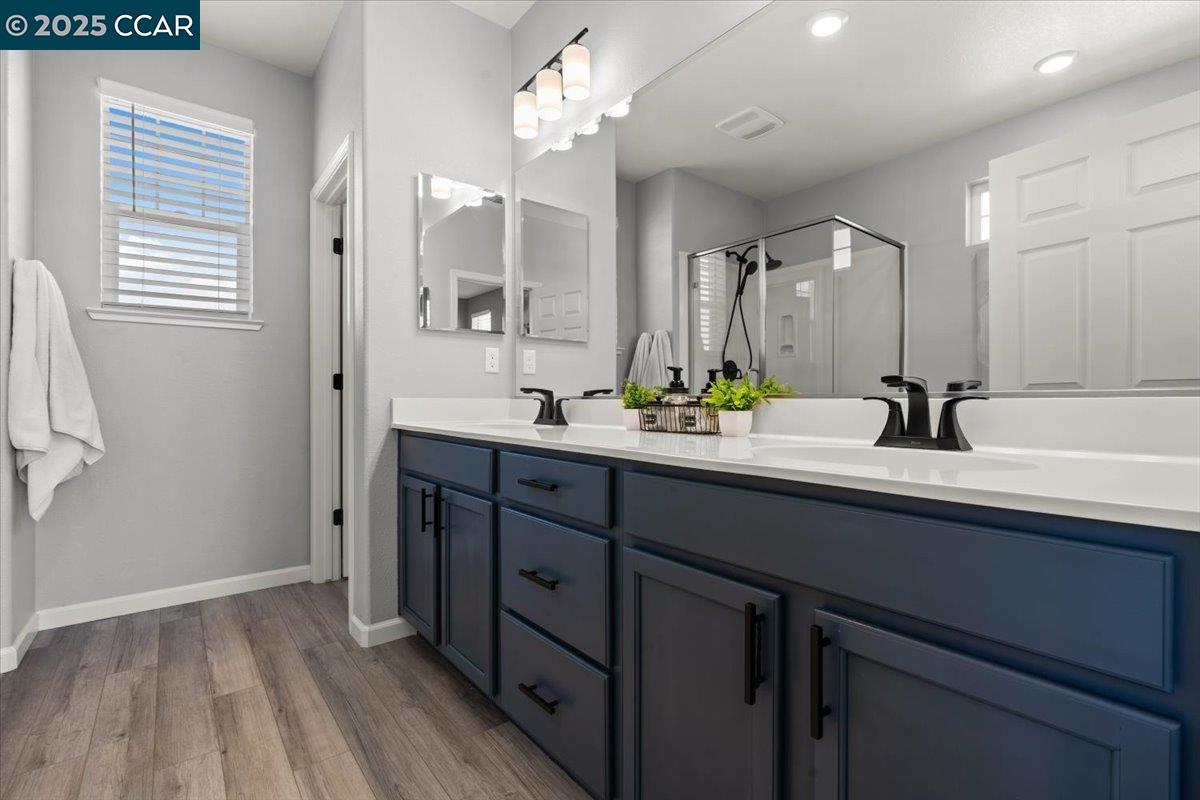 Detail Gallery Image 23 of 46 For 405 Avanti Way, Oakley,  CA 94561 - 4 Beds | 3 Baths