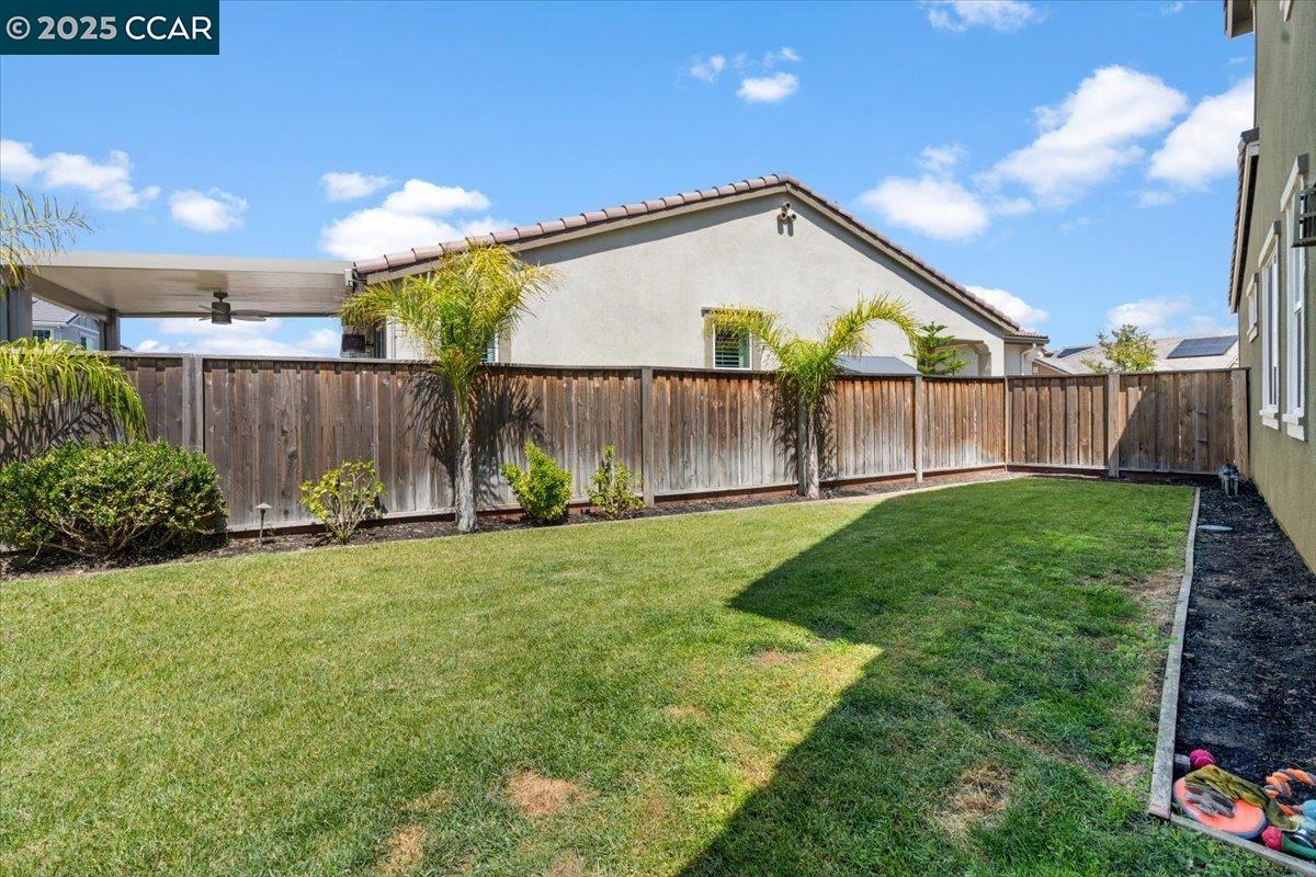 Detail Gallery Image 33 of 46 For 405 Avanti Way, Oakley,  CA 94561 - 4 Beds | 3 Baths