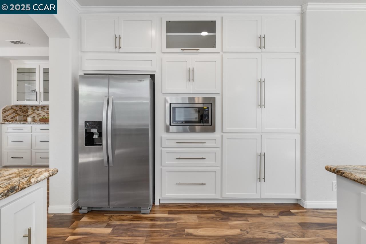 Detail Gallery Image 11 of 44 For 605 Laugenour Dr, Woodland,  CA 95776 - 3 Beds | 2 Baths