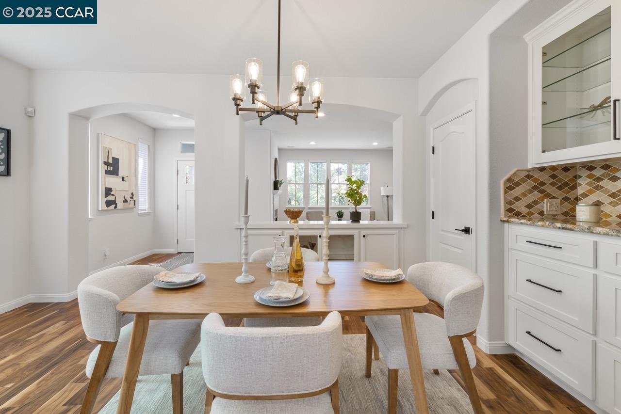 Detail Gallery Image 30 of 44 For 605 Laugenour Dr, Woodland,  CA 95776 - 3 Beds | 2 Baths