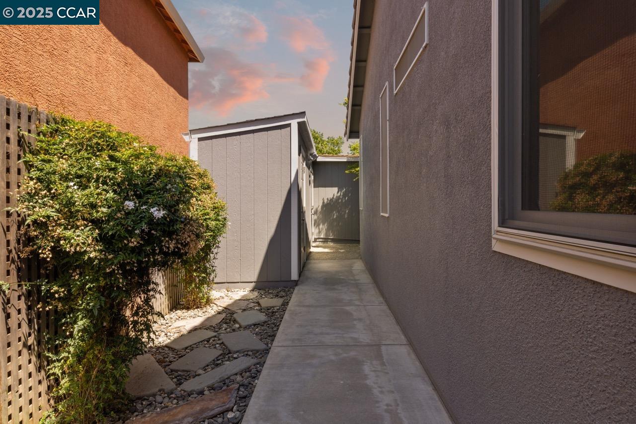 Detail Gallery Image 34 of 44 For 605 Laugenour Dr, Woodland,  CA 95776 - 3 Beds | 2 Baths