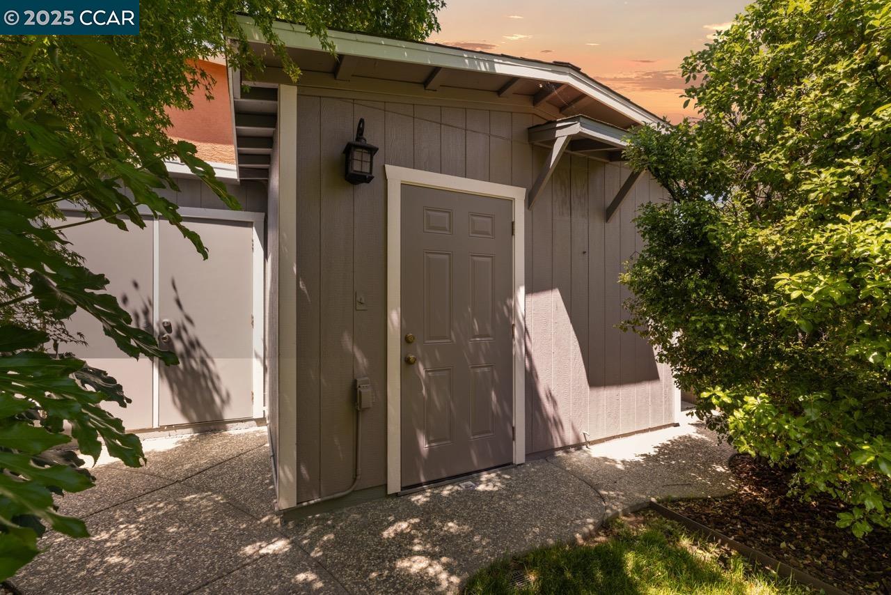 Detail Gallery Image 35 of 44 For 605 Laugenour Dr, Woodland,  CA 95776 - 3 Beds | 2 Baths