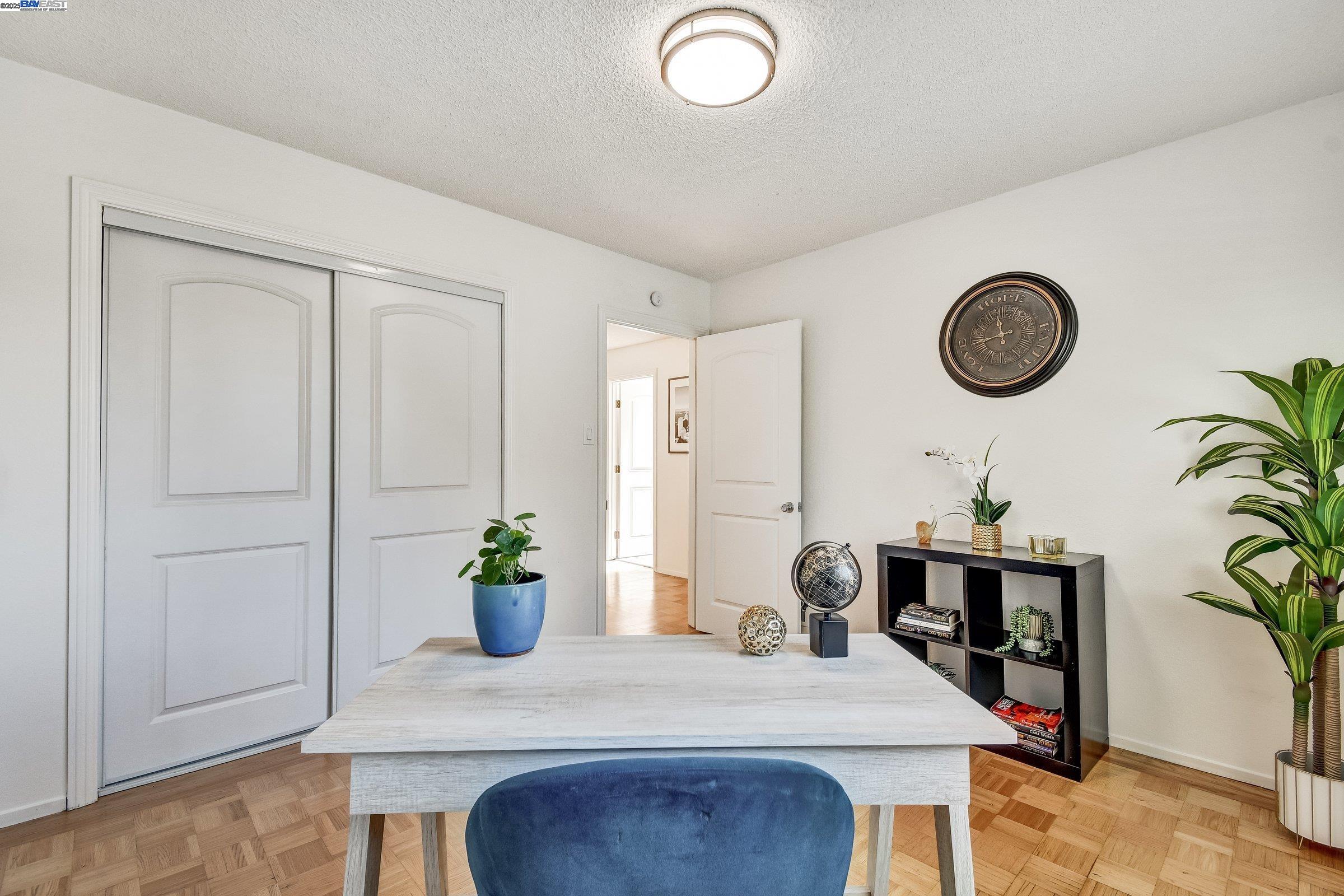 Detail Gallery Image 20 of 39 For 1316 Bowdoin St, San Francisco,  CA 94134 - 5 Beds | 2/1 Baths
