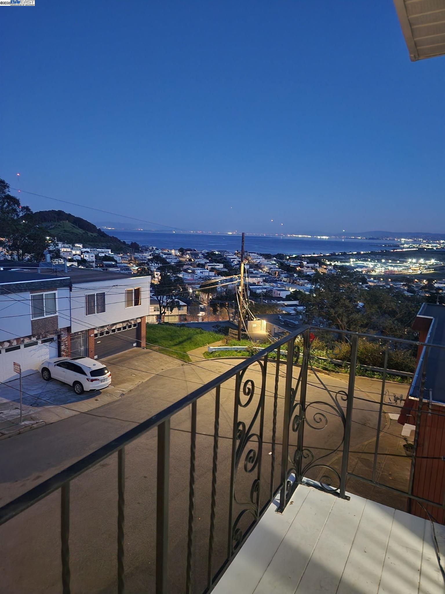 Detail Gallery Image 35 of 39 For 1316 Bowdoin St, San Francisco,  CA 94134 - 5 Beds | 2/1 Baths