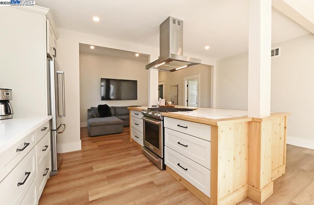 Detail Gallery Image 23 of 56 For 9635 Dublin Canyon Rd, Castro Valley,  CA 94552 - 3 Beds | 2 Baths