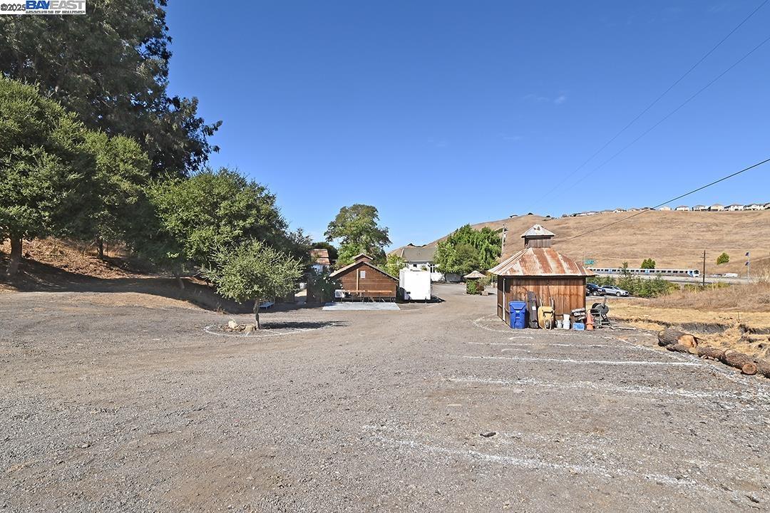 Detail Gallery Image 36 of 40 For 9635 Dublin Canyon Rd, Castro Valley,  CA 94552 - 3 Beds | 2 Baths
