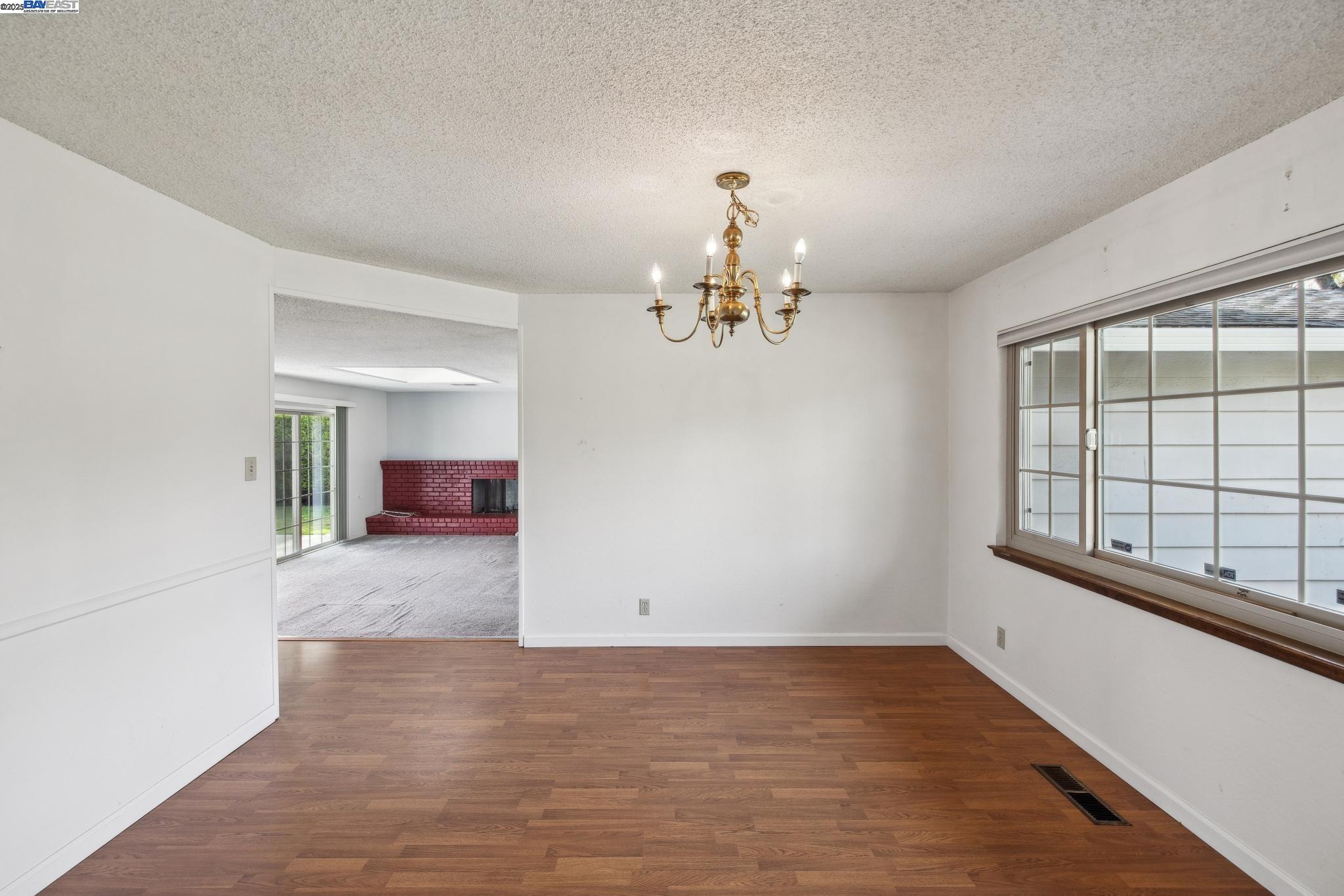 Detail Gallery Image 8 of 53 For 41846 via San Miguel, Fremont,  CA 94539 - 4 Beds | 2 Baths