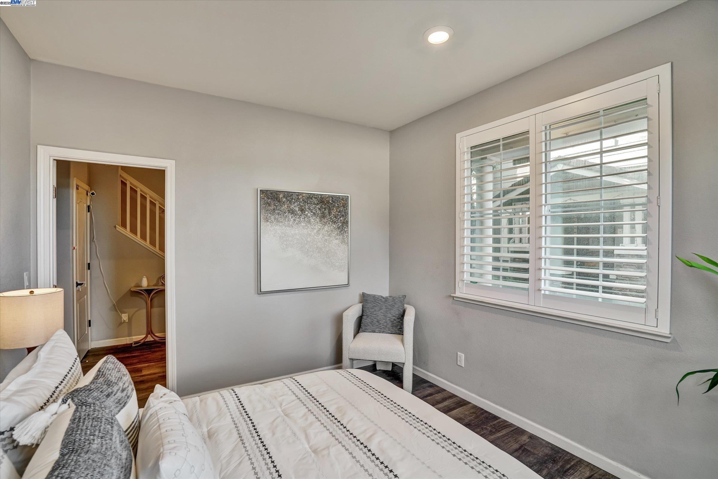 Detail Gallery Image 13 of 49 For 3315 Rosenblatt, Hayward,  CA 94544 - 4 Beds | 2/1 Baths