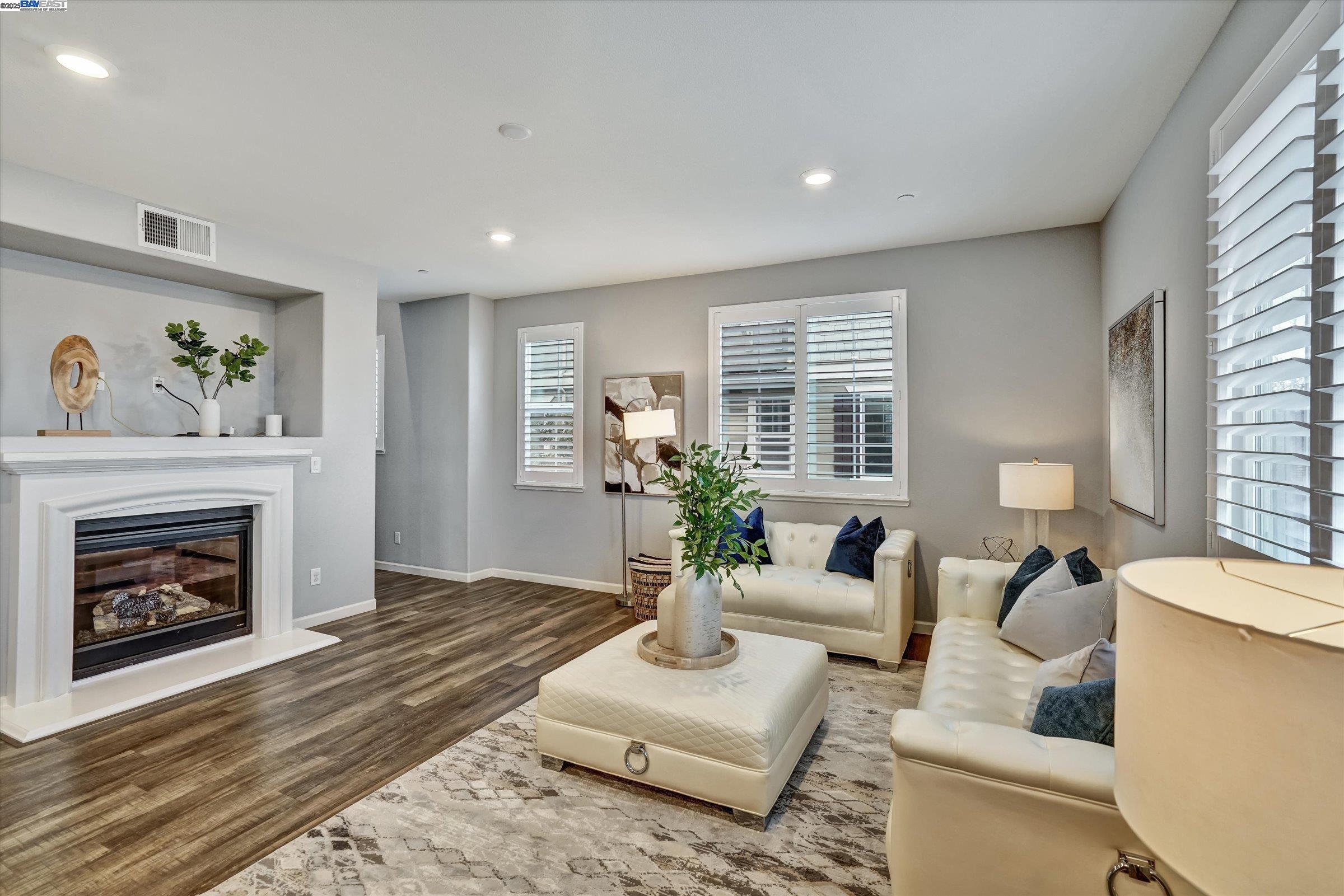 Detail Gallery Image 26 of 49 For 3315 Rosenblatt, Hayward,  CA 94544 - 4 Beds | 2/1 Baths