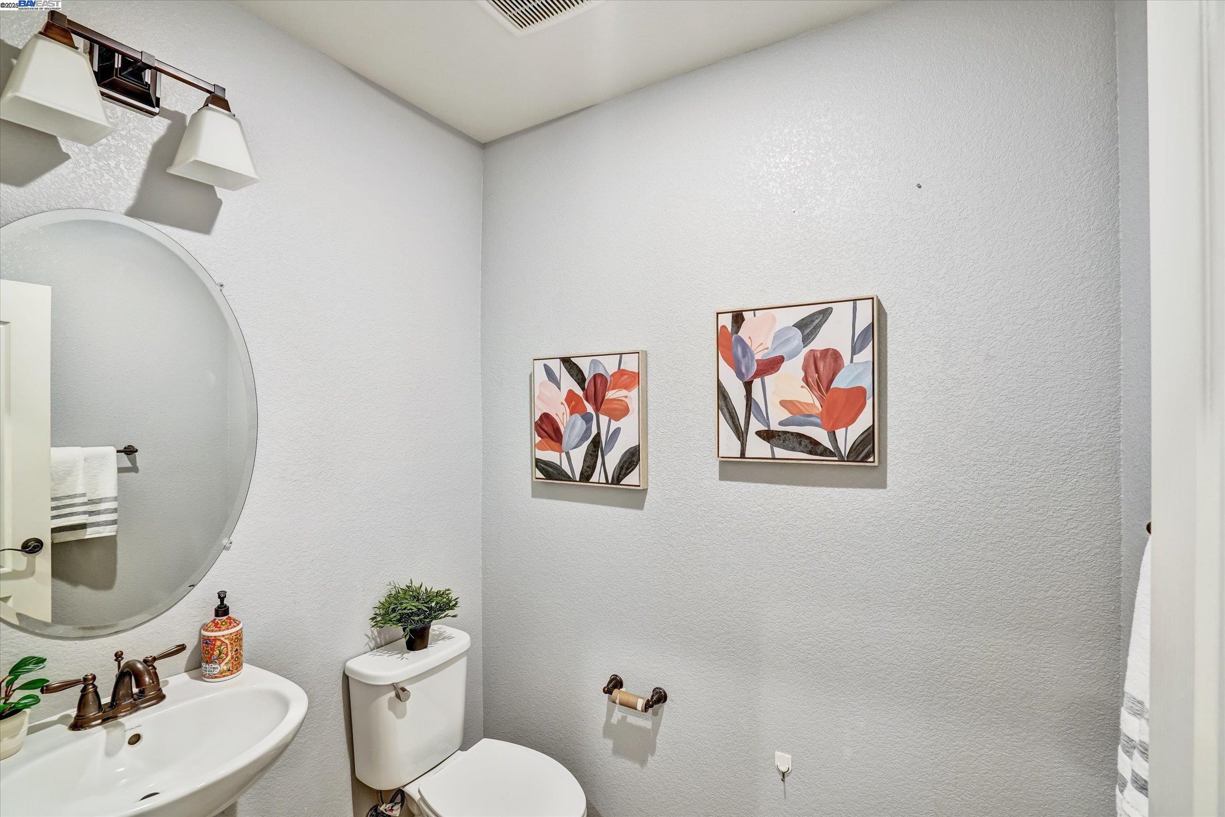 Detail Gallery Image 28 of 49 For 3315 Rosenblatt, Hayward,  CA 94544 - 4 Beds | 2/1 Baths