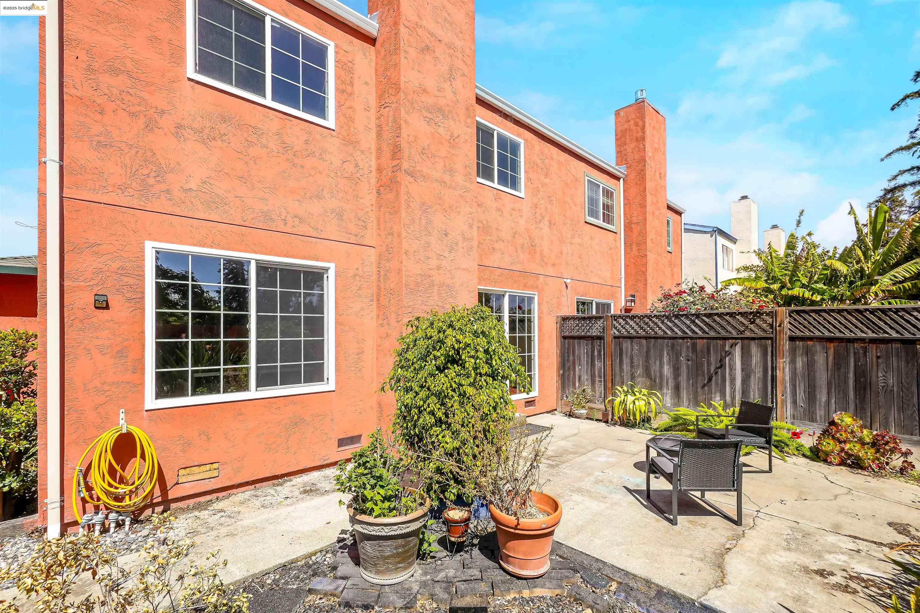 Detail Gallery Image 28 of 43 For 25322 Ironwood Ct, Hayward,  CA 94545 - 3 Beds | 2/1 Baths