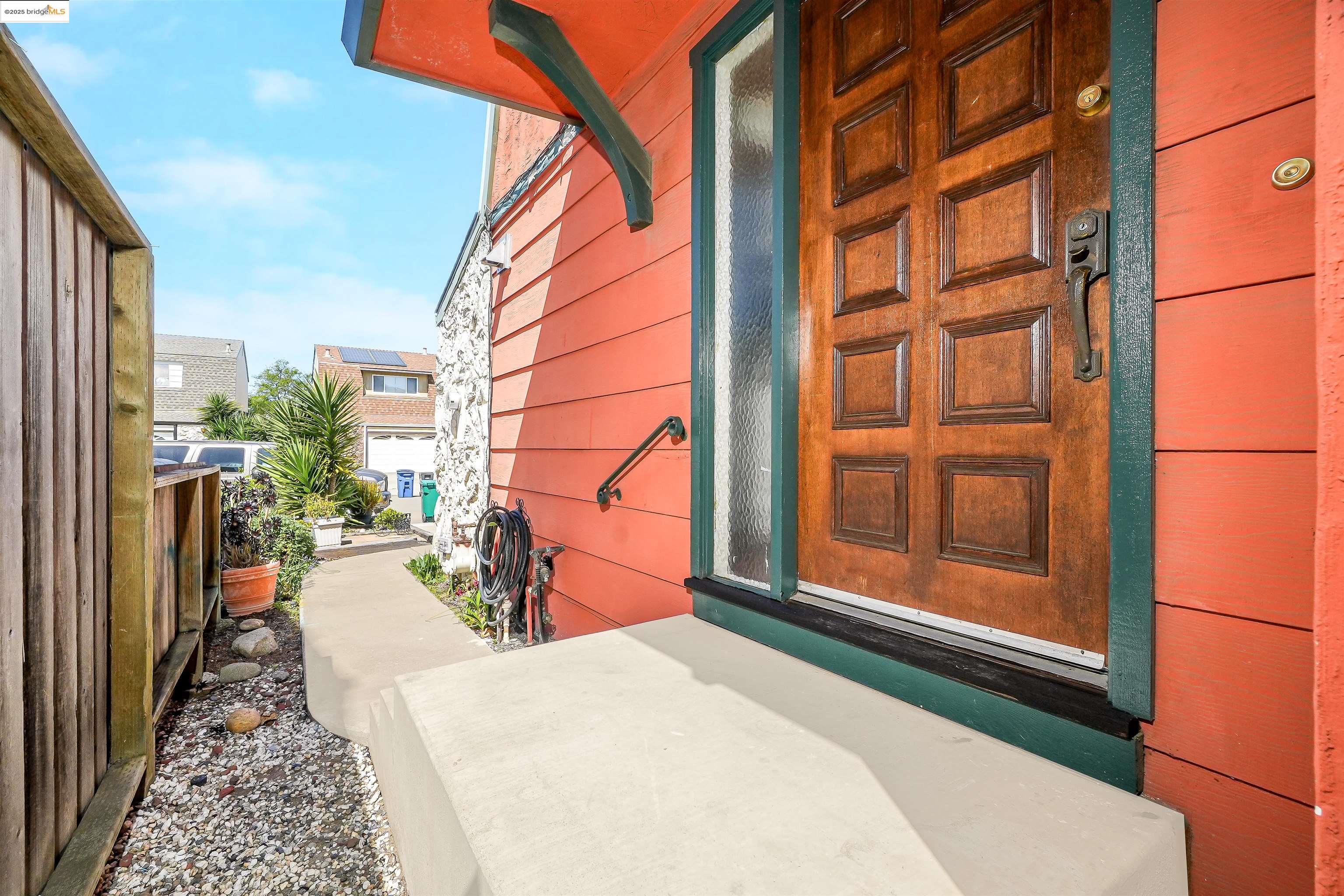 Detail Gallery Image 39 of 43 For 25322 Ironwood Ct, Hayward,  CA 94545 - 3 Beds | 2/1 Baths
