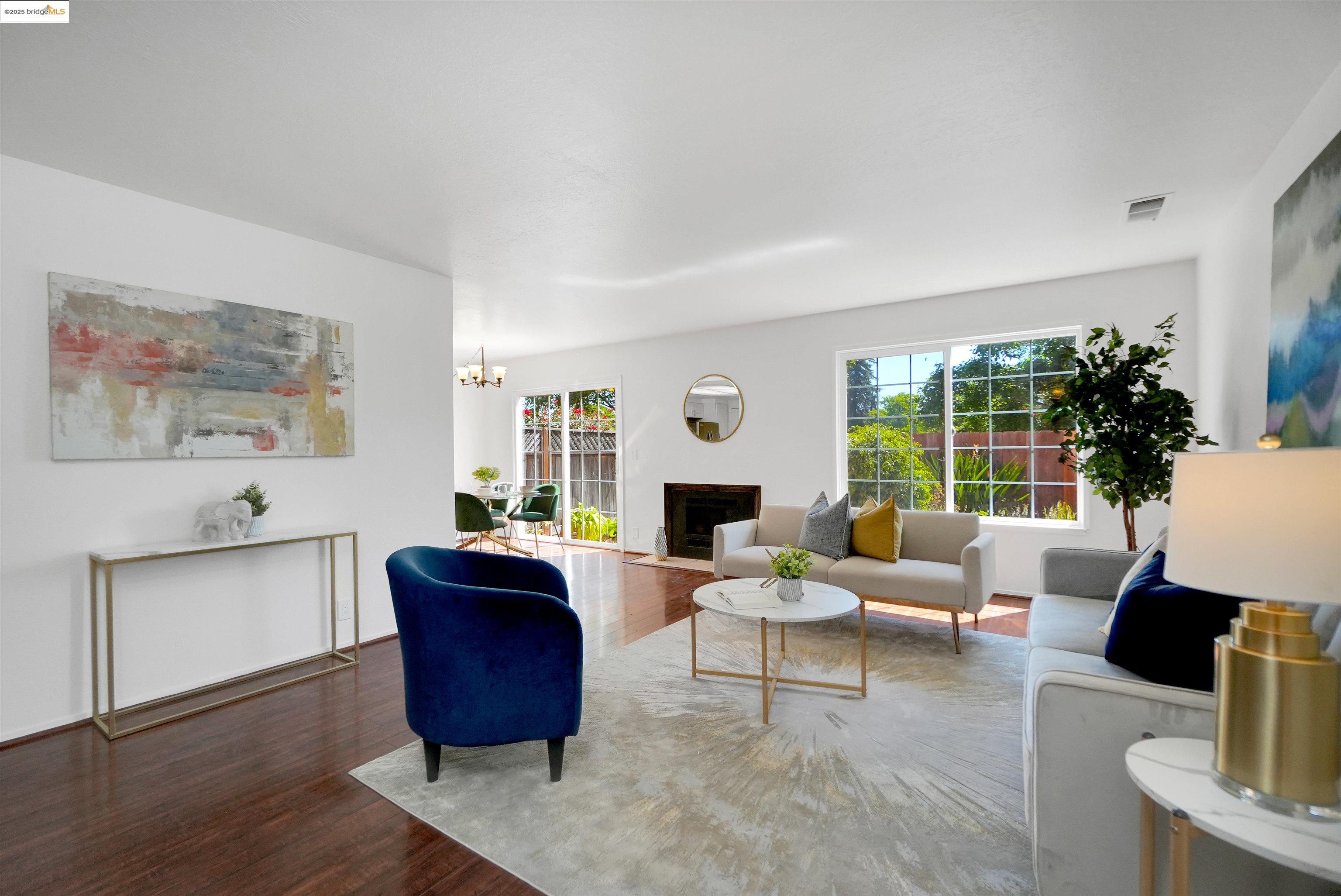 Detail Gallery Image 5 of 43 For 25322 Ironwood Ct, Hayward,  CA 94545 - 3 Beds | 2/1 Baths