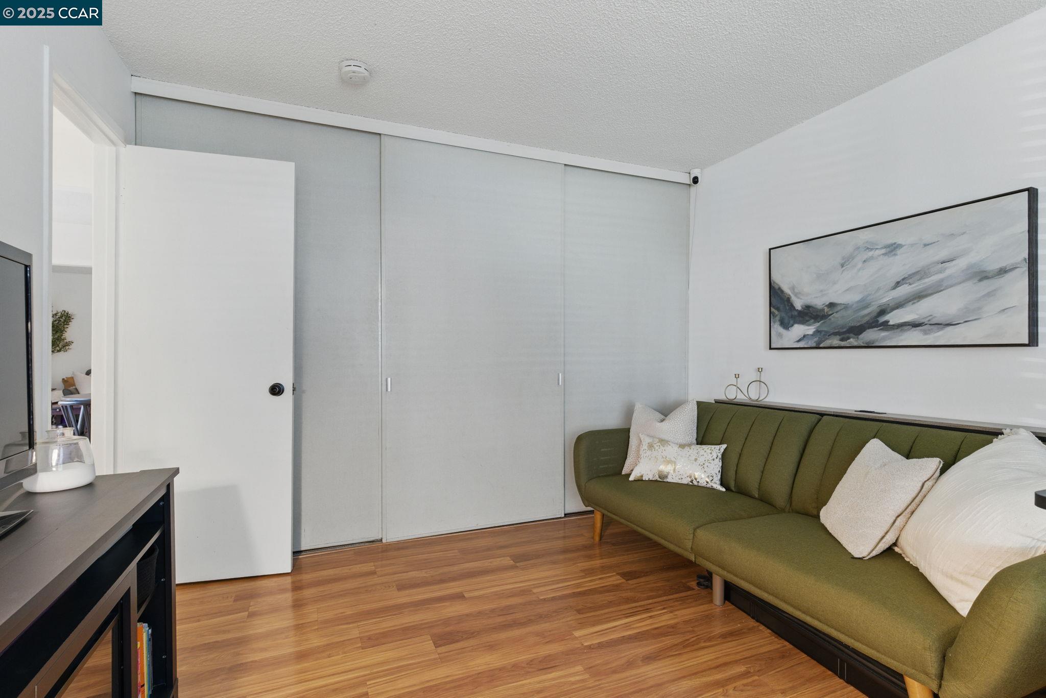Photo #15: 41095730 Listing: Photo #15