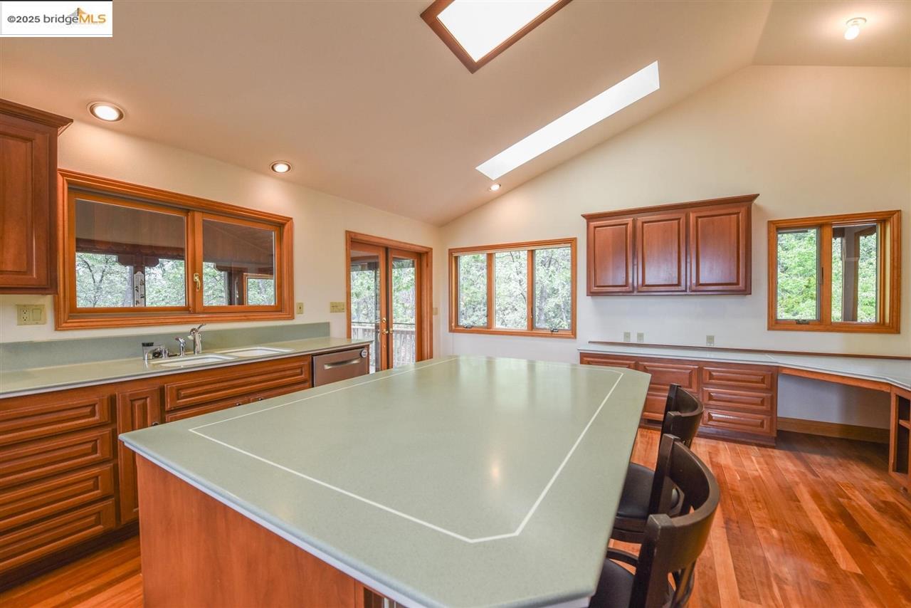 Detail Gallery Image 15 of 60 For 23601 Rusty Spur Road, Sonora,  CA 95370 - 3 Beds | 3 Baths