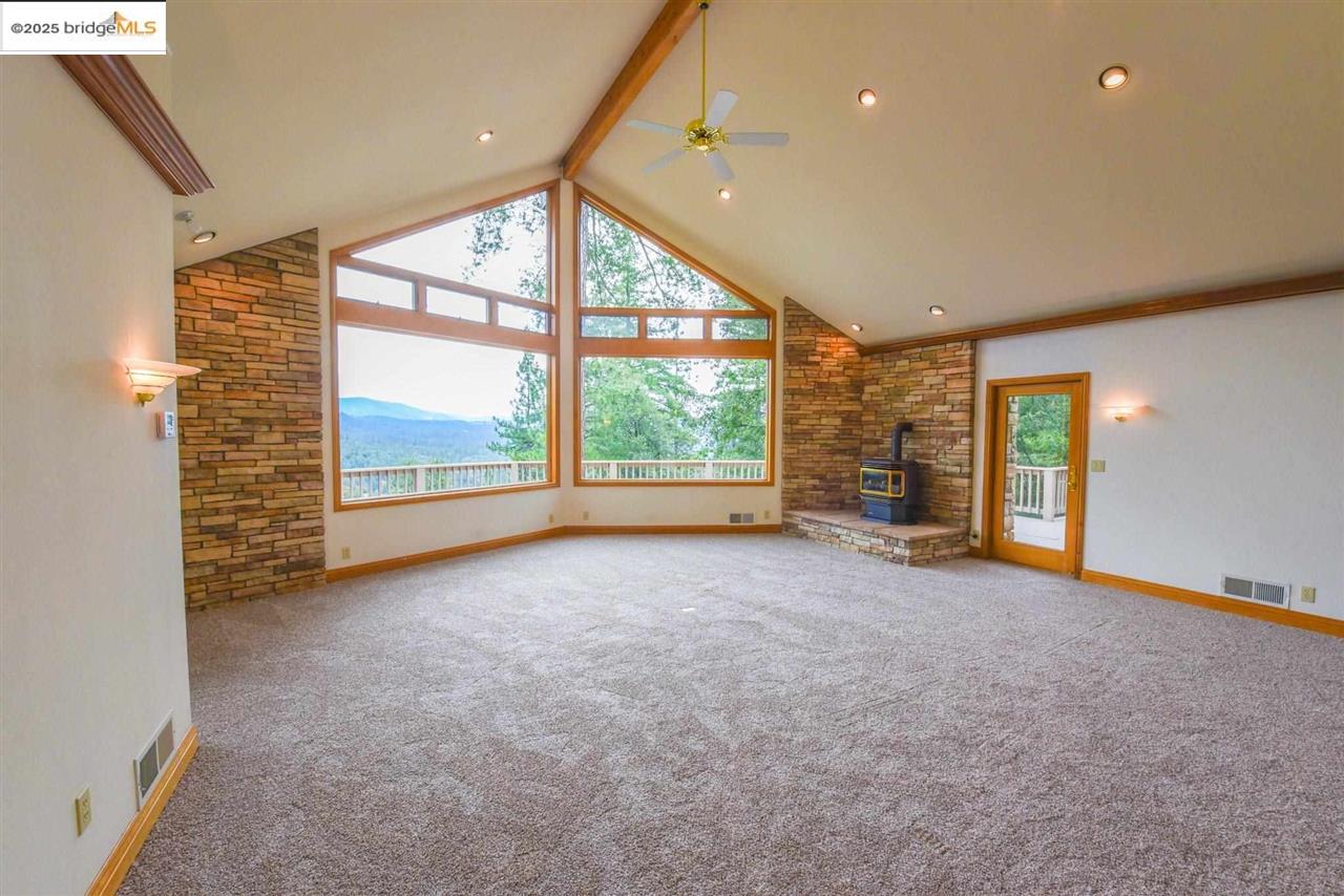 Detail Gallery Image 9 of 60 For 23601 Rusty Spur Road, Sonora,  CA 95370 - 3 Beds | 3 Baths