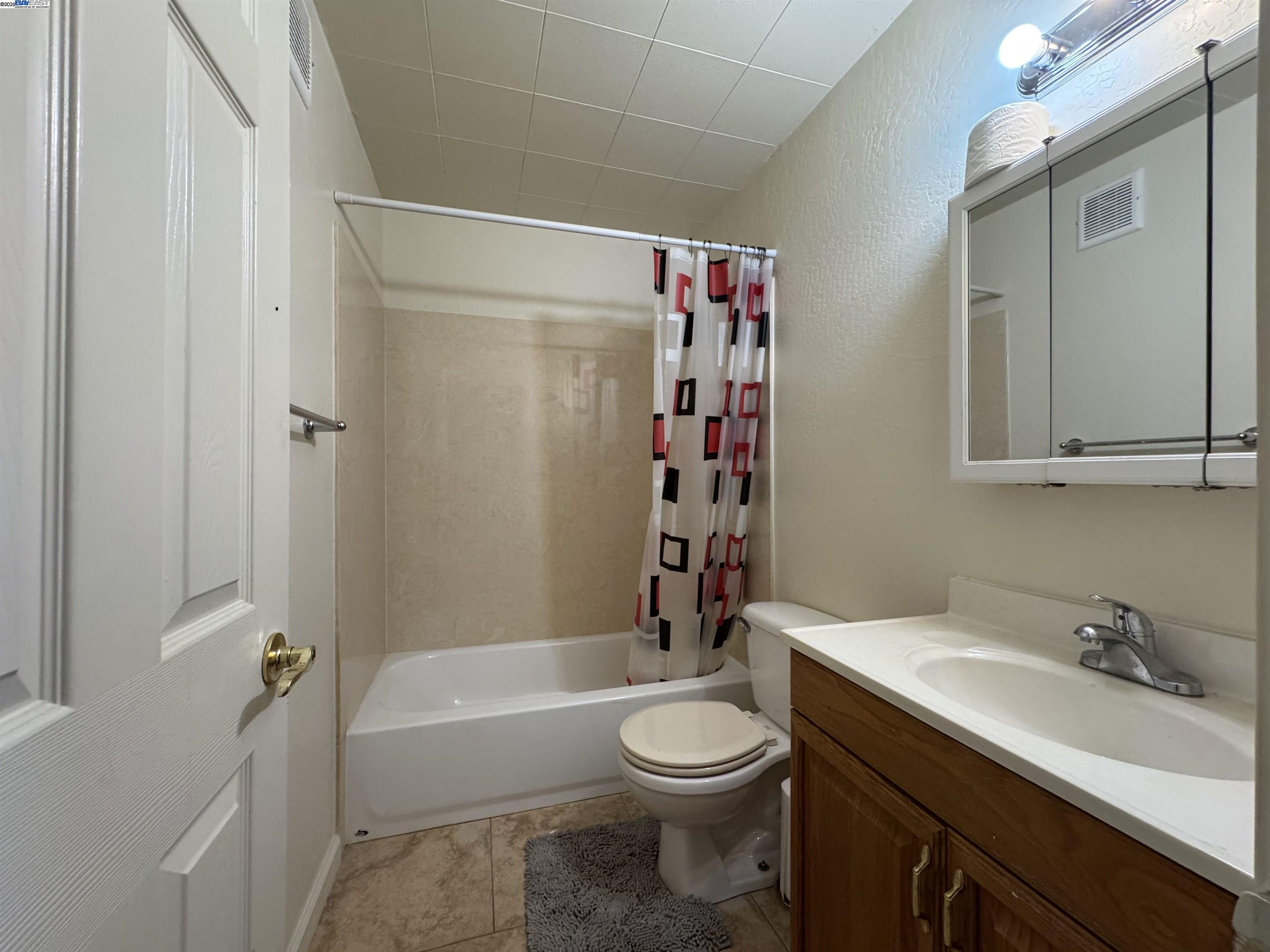 Detail Gallery Image 21 of 28 For 3205 Brookdale Ave, Oakland,  CA 94602 - – Beds | – Baths