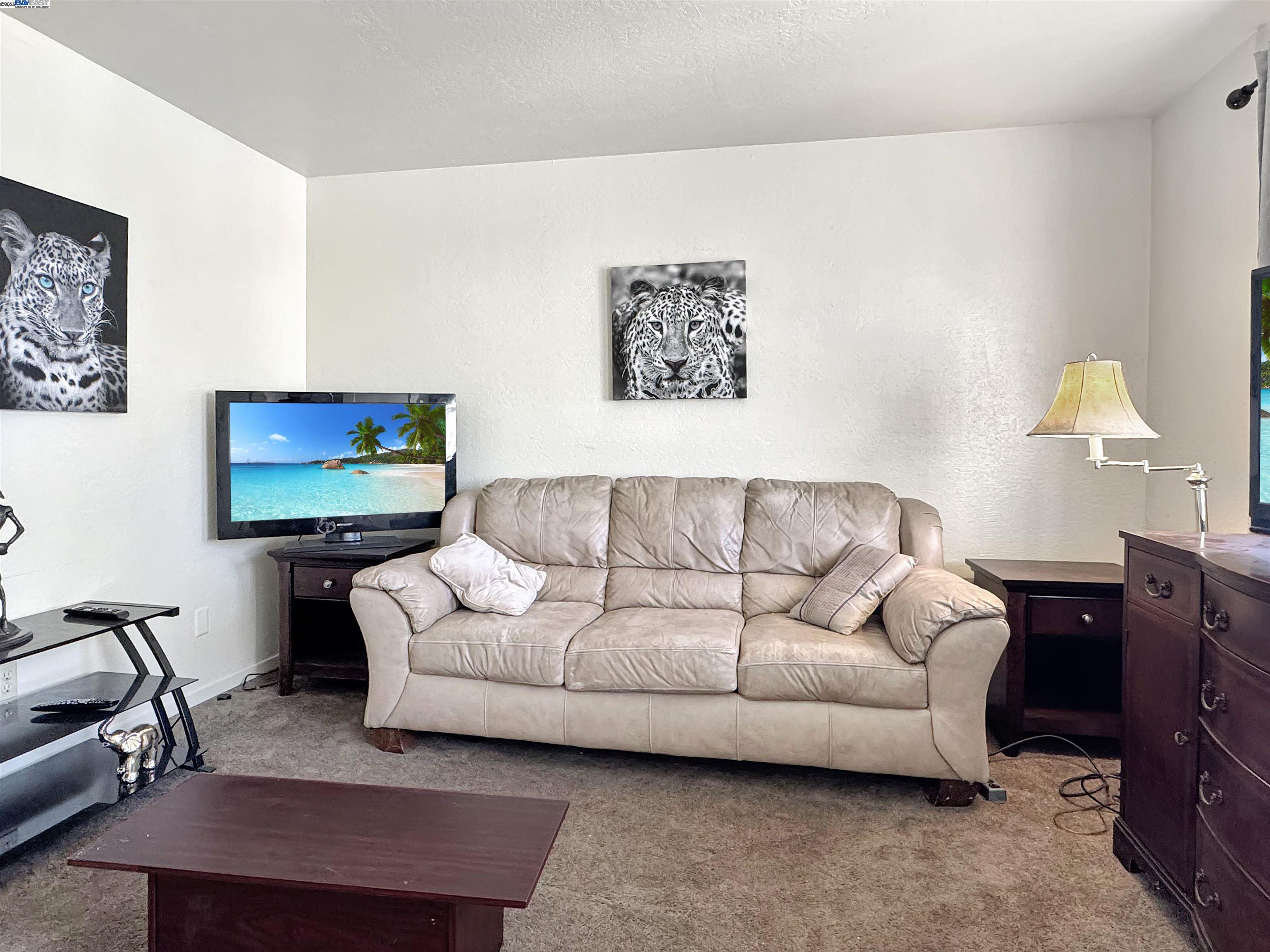Detail Gallery Image 5 of 28 For 3205 Brookdale Ave, Oakland,  CA 94602 - – Beds | – Baths