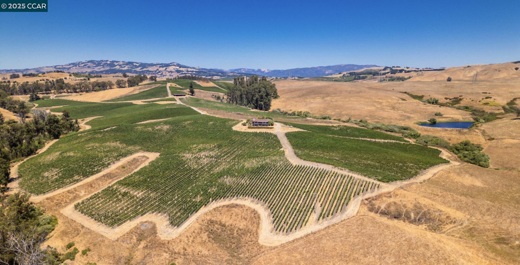 Detail Gallery Image 18 of 22 For 6513 Lakeville Hwy, Petaluma,  CA 94954 - 3 Beds | 2 Baths