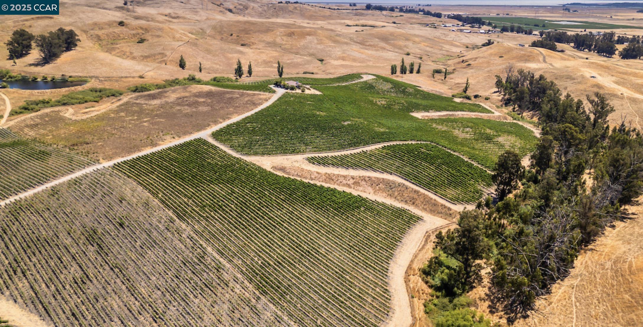 Detail Gallery Image 19 of 22 For 6513 Lakeville Hwy, Petaluma,  CA 94954 - 3 Beds | 2 Baths