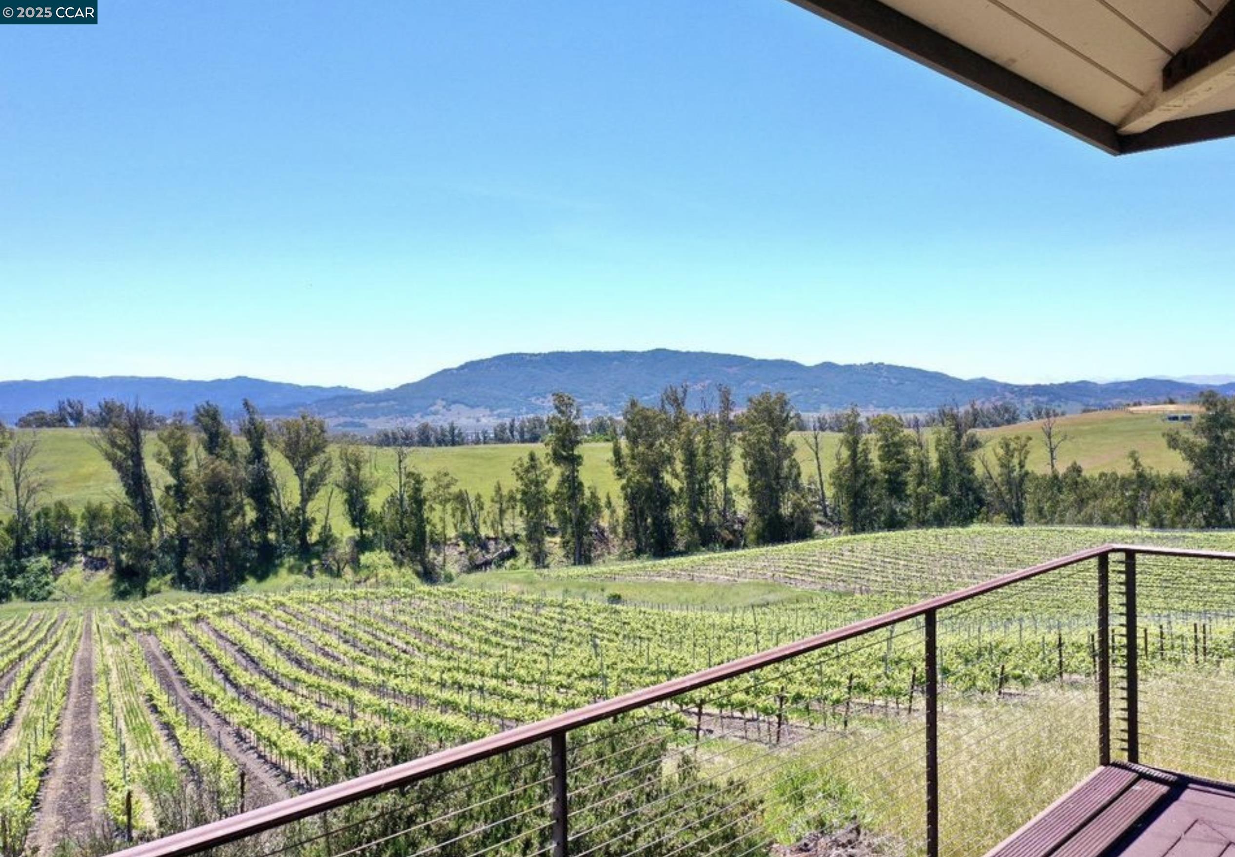 Detail Gallery Image 5 of 22 For 6513 Lakeville Hwy, Petaluma,  CA 94954 - 3 Beds | 2 Baths
