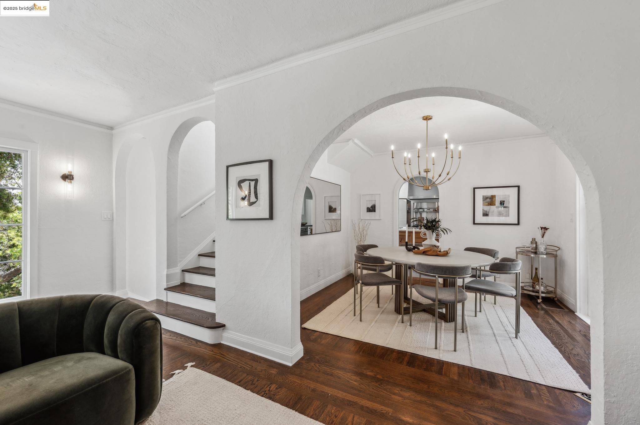 Detail Gallery Image 14 of 60 For 95 Alvarado Rd, Berkeley,  CA 94705 - 2 Beds | 1/1 Baths