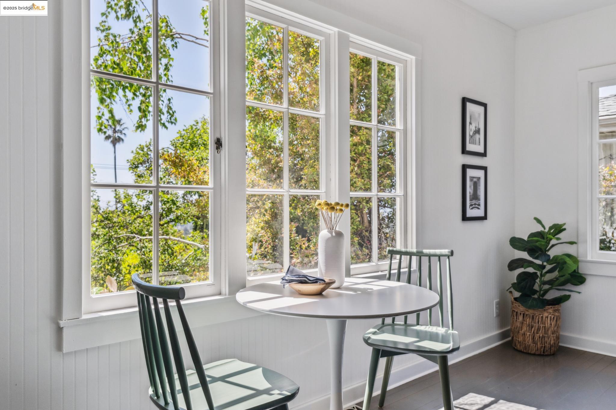 Detail Gallery Image 29 of 60 For 95 Alvarado Rd, Berkeley,  CA 94705 - 2 Beds | 1/1 Baths