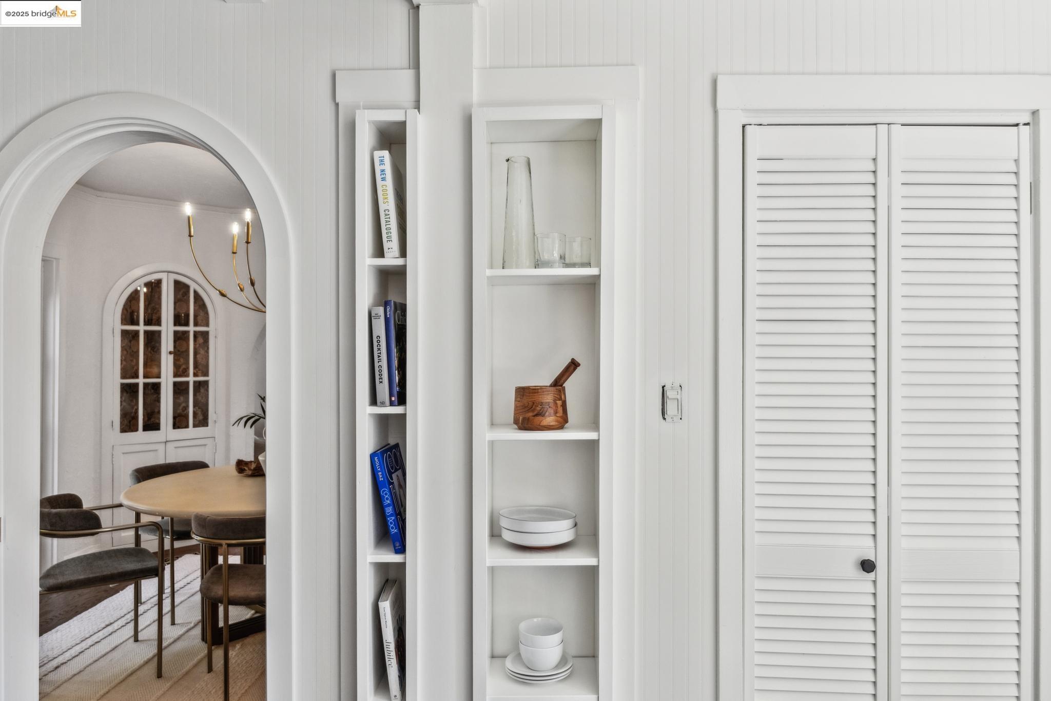 Detail Gallery Image 30 of 60 For 95 Alvarado Rd, Berkeley,  CA 94705 - 2 Beds | 1/1 Baths