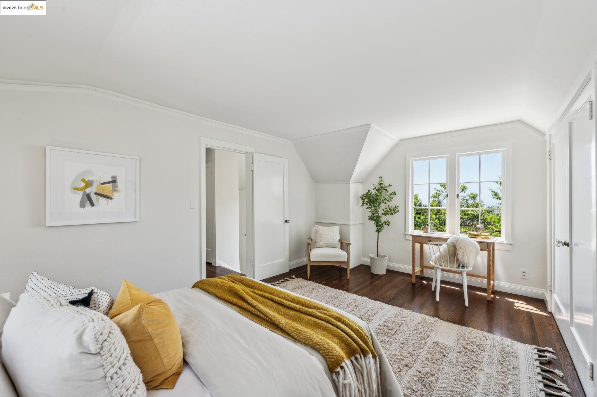 Detail Gallery Image 33 of 60 For 95 Alvarado Rd, Berkeley,  CA 94705 - 2 Beds | 1/1 Baths