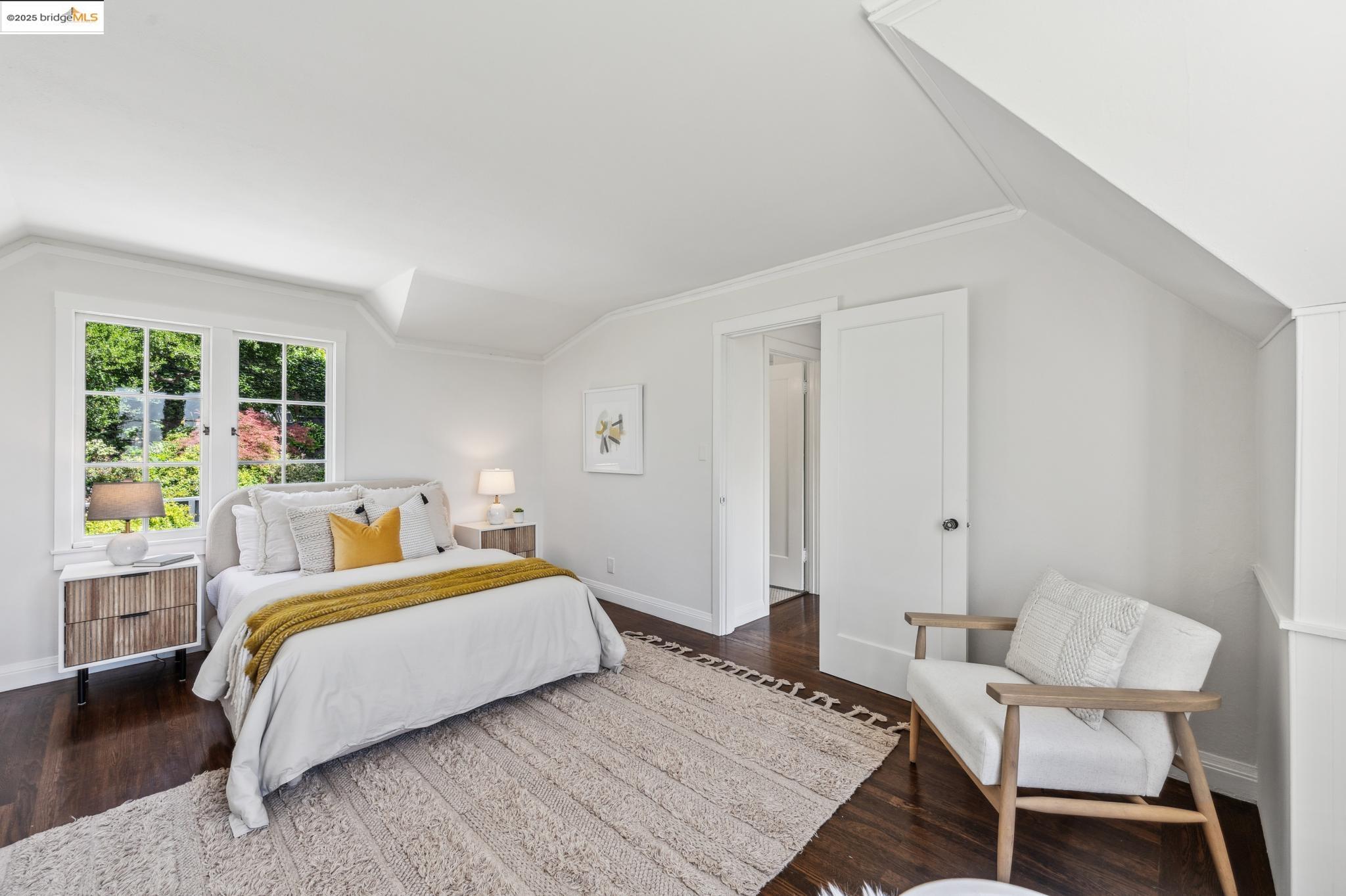 Detail Gallery Image 35 of 60 For 95 Alvarado Rd, Berkeley,  CA 94705 - 2 Beds | 1/1 Baths